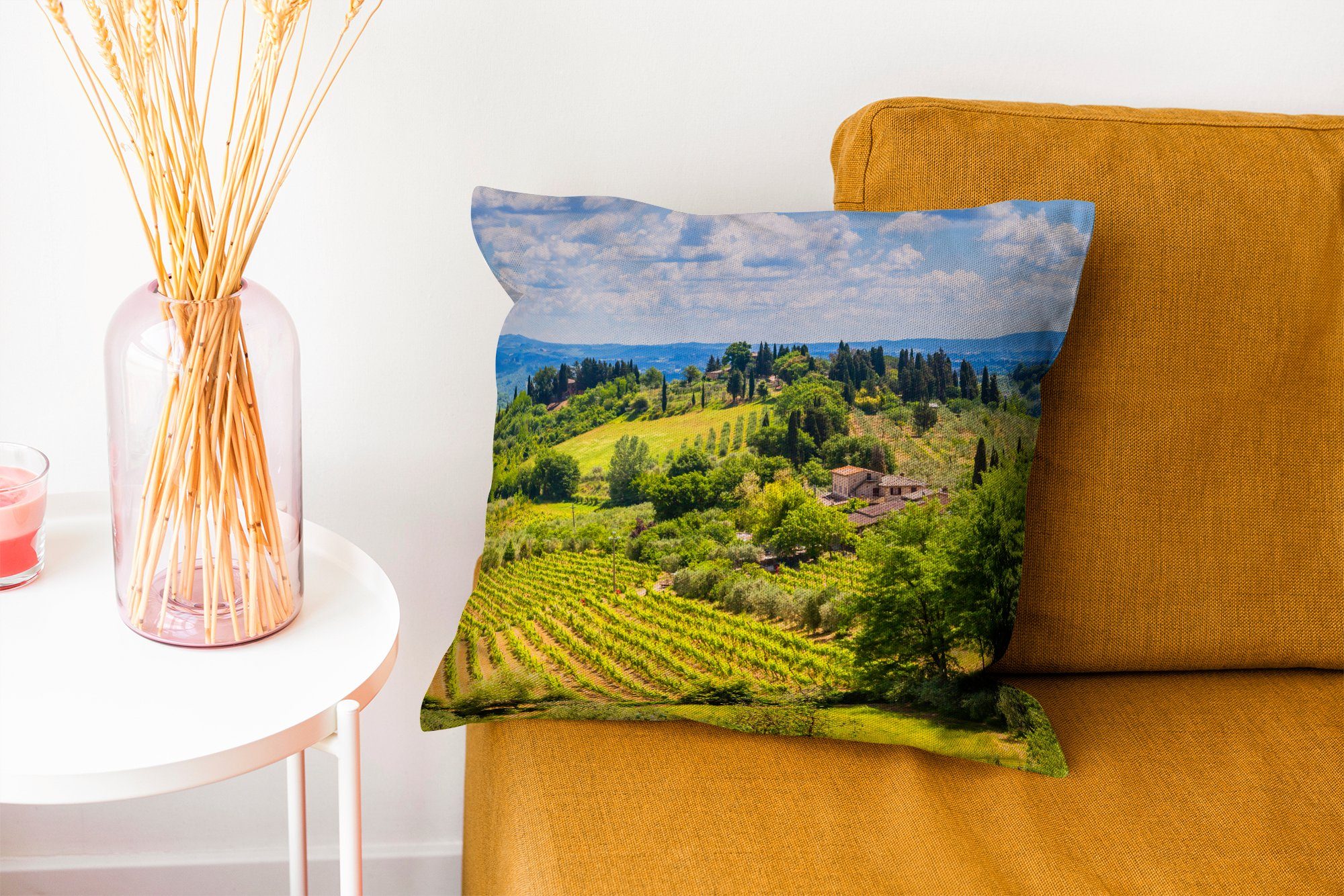 Dekokissen Schlafzimmer, mittelalterlichen Italien, MuchoWow Füllung Wohzimmer, San Weinberge Gimignano Sofakissen Zierkissen mit Stadt der für in Deko, in