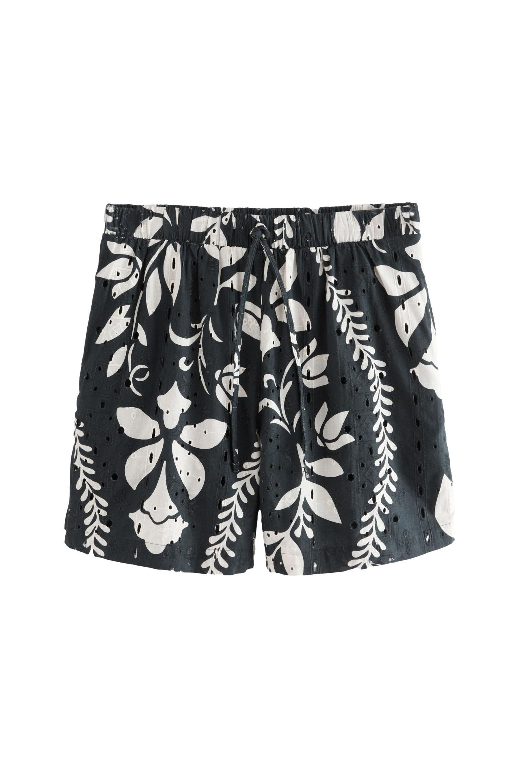 Next Shorts Shorts mit Lochstickerei und günstig online kaufen