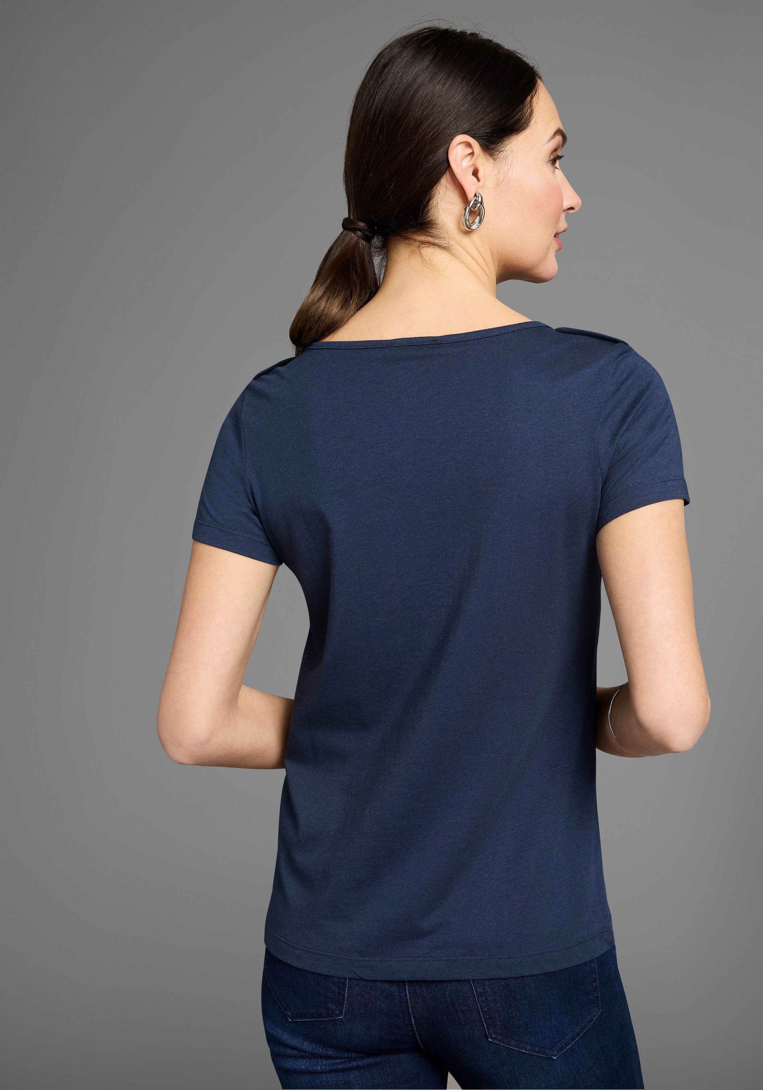 HECHTER PARIS Rundhalsshirt mit gebrandeten Zierknöpfen günstig online kaufen