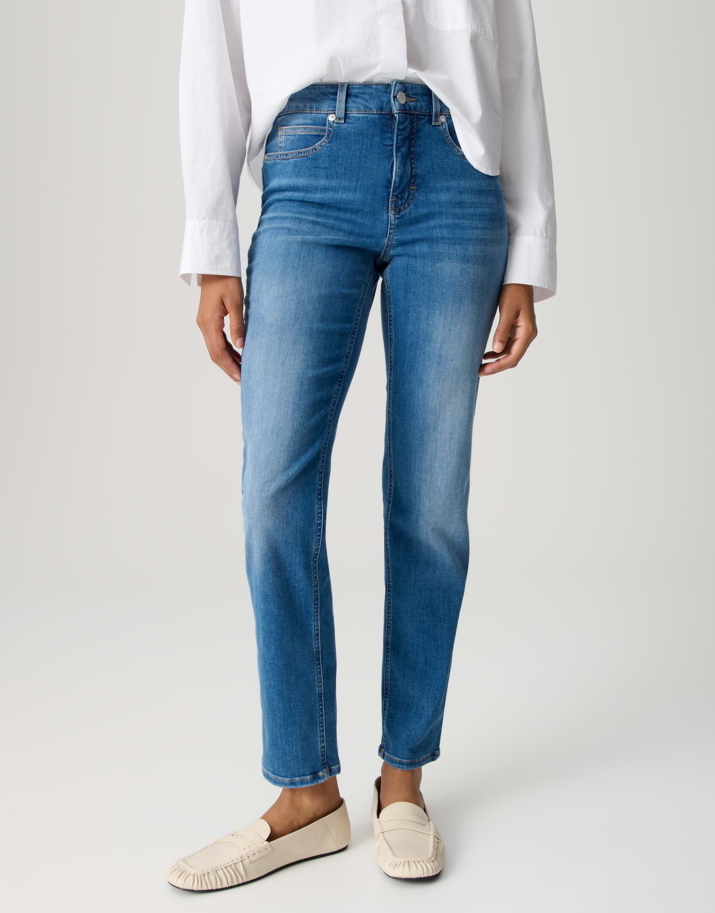 OPUS PANTS Slim-fit-Jeans MELLY BASE Slim Jeans mit Powerstretch Mid Rise Vielseitig kombinierbar für Looks