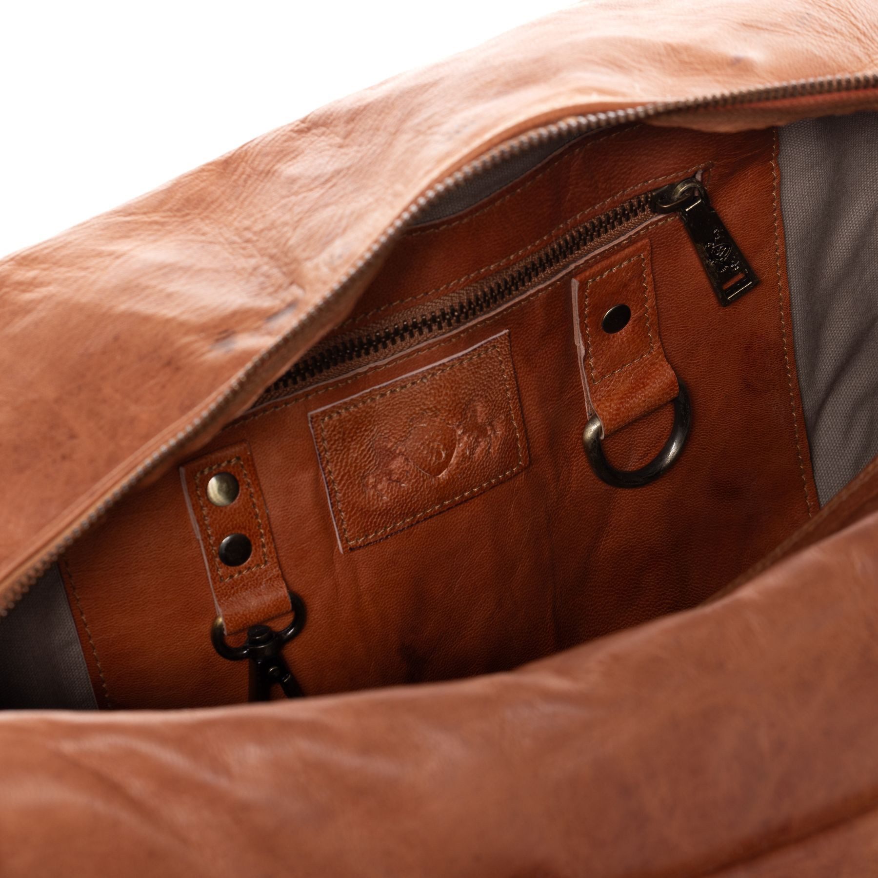 SID & VAIN Reisetasche Weekender aus Leder Unisex LANDON in kastanie (1x Reisetasche, 1x Schultergurt, 1x Dustbag, 1x Adressanhänger), Hochwertige Reisetasche Z – Bild 5 von 5