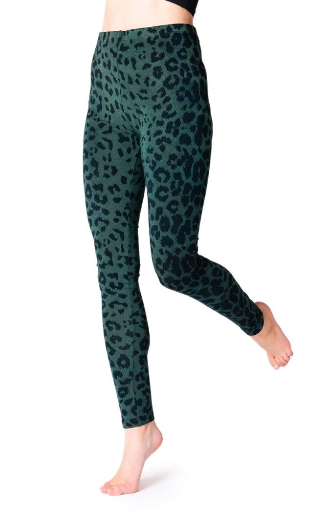 PANASIAM Леггинсы Unikat Batik Леггинсы Leopard Muster aus natürlicher Viskose Goa Hose handgefertigte Yogaleggings Sporthose Fitnessleggings lange Леггинсы