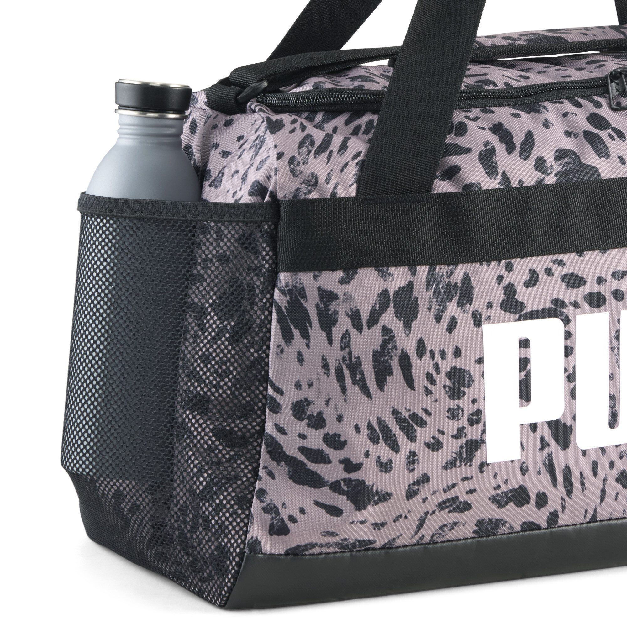 PUMA Sporttasche Challenger 35L Kleine Sporttasche mit Allover-Print Erwachsene