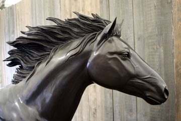 Bronzeskulpturen Skulptur Bronzefigur lebensgroßes laufendes Pferd