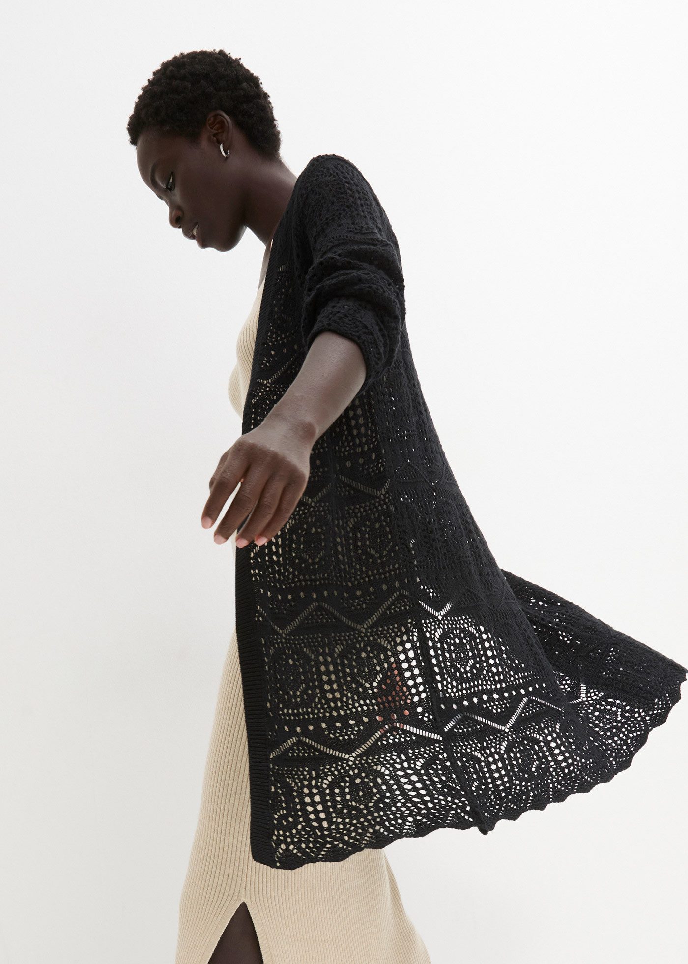 bonprix Longstrickjacke (1-tlg) lockere und offene Passform, mit femininem günstig online kaufen