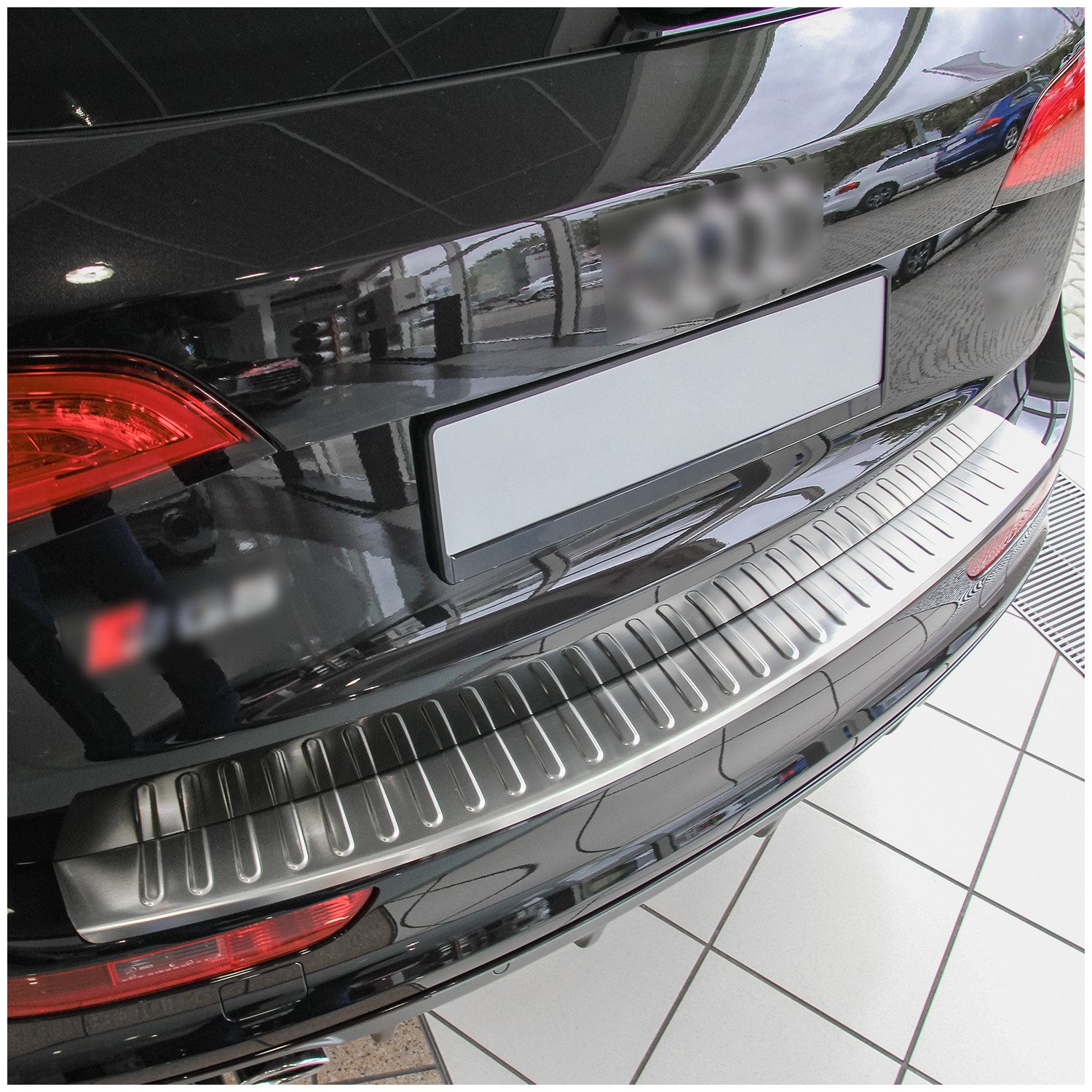 teileplus24 Ladekantenschutz L558 V2A Edelstahl kompatibel mit Audi Q5 1 8R 2008-2016
