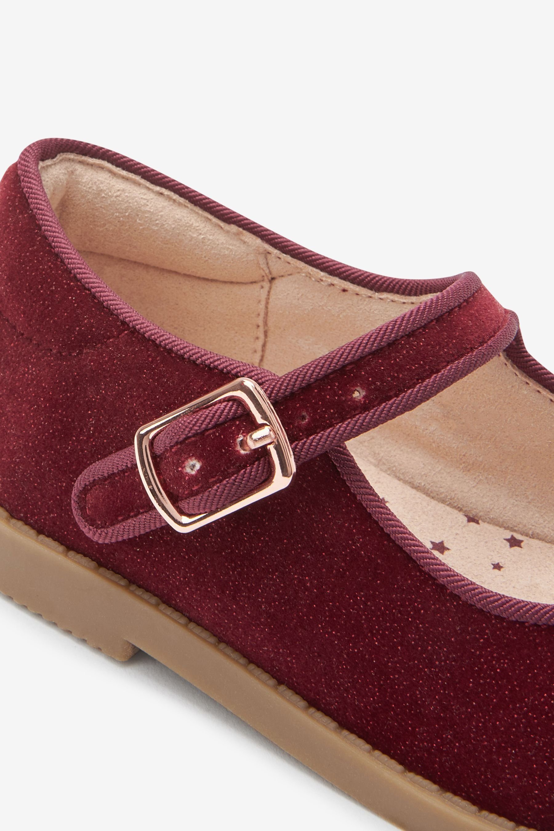 Next Mary-Jane-Schuhe T-Strap-Sandale (1-tlg) Velvet Red
