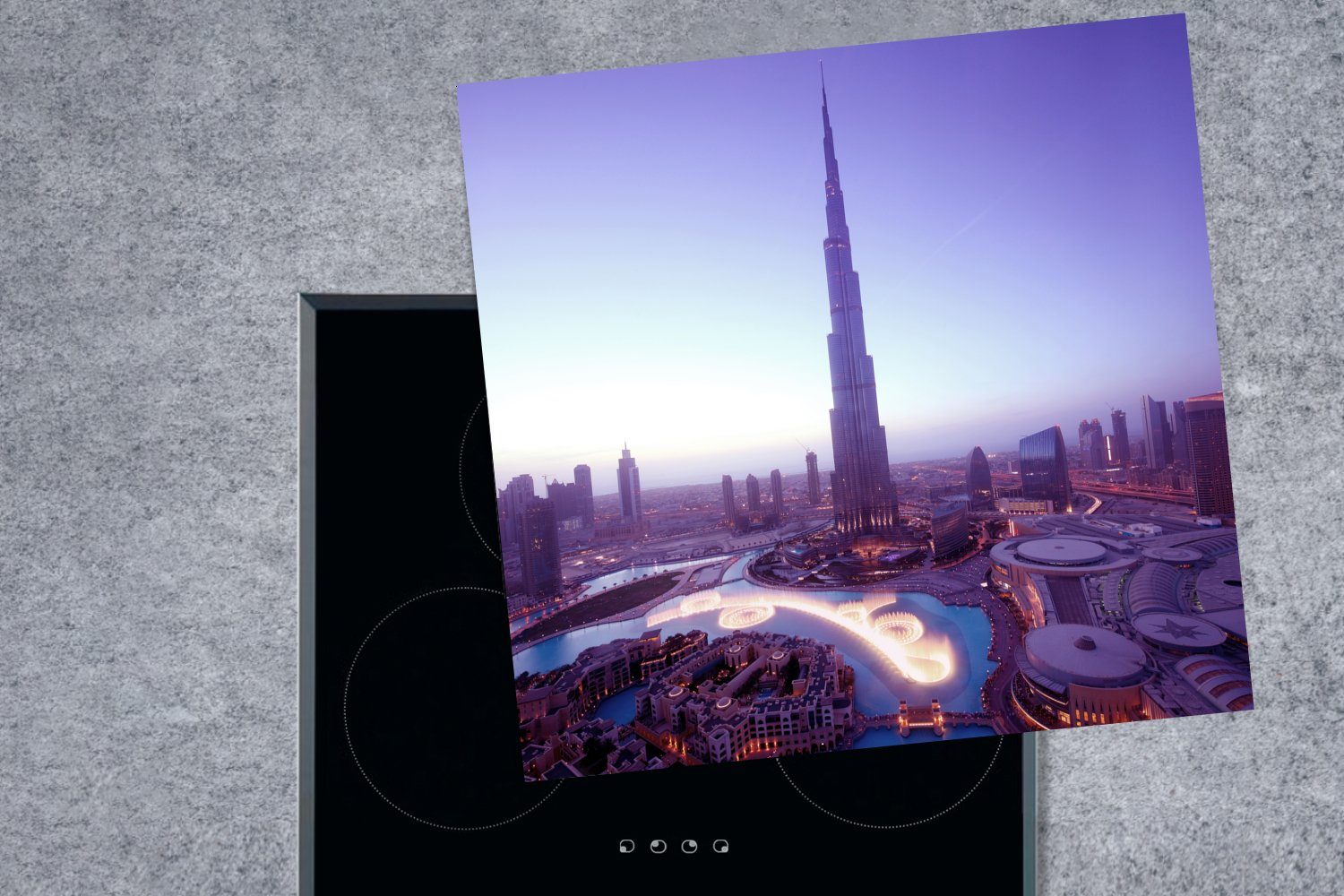 Dubai-Brunnen Vinyl, der Herdblende-/Abdeckplatte für 78x78 cm, küche höchste tlg), MuchoWow (1 Gebäude Welt, das Ceranfeldabdeckung, und Arbeitsplatte