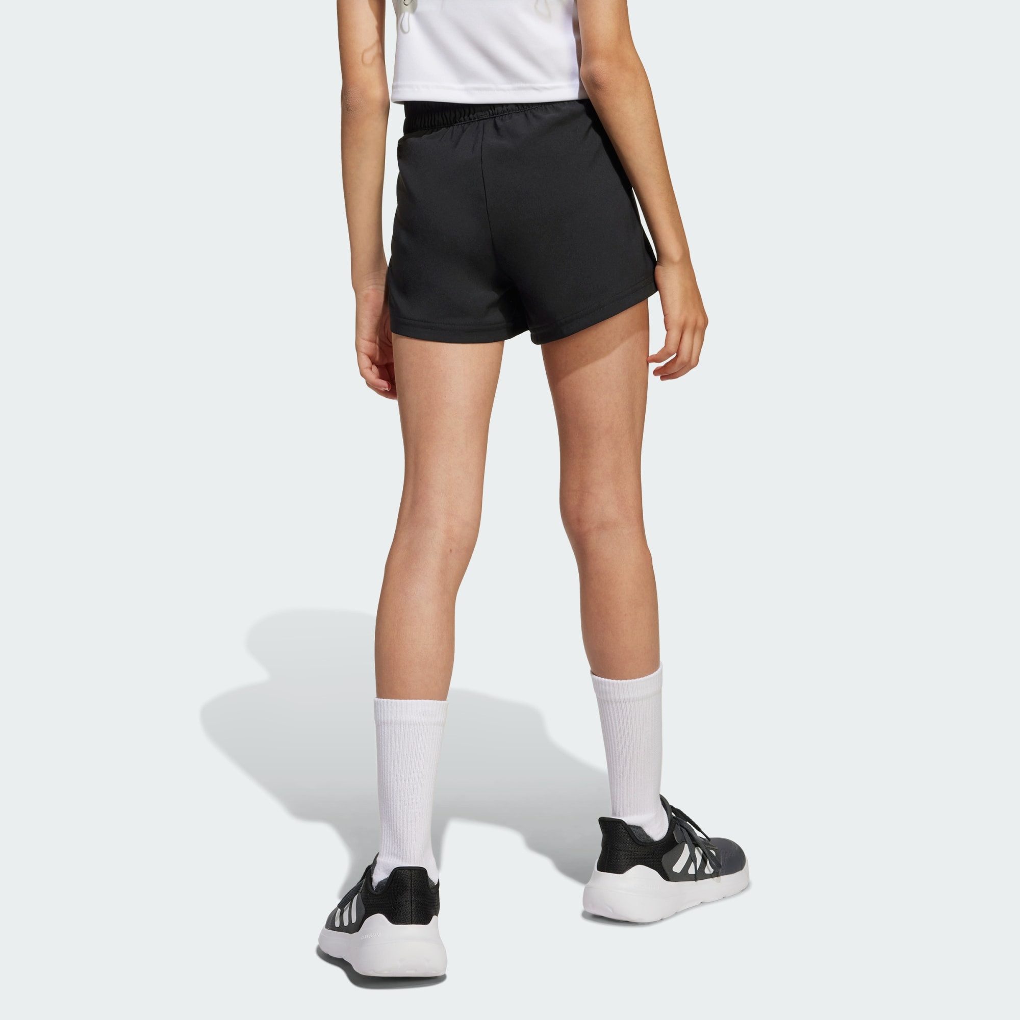 adidas Sportswear Shorts TRAIN ESSENTIALS FLOWER-PRINT KIDS SHORTS (1-tlg)