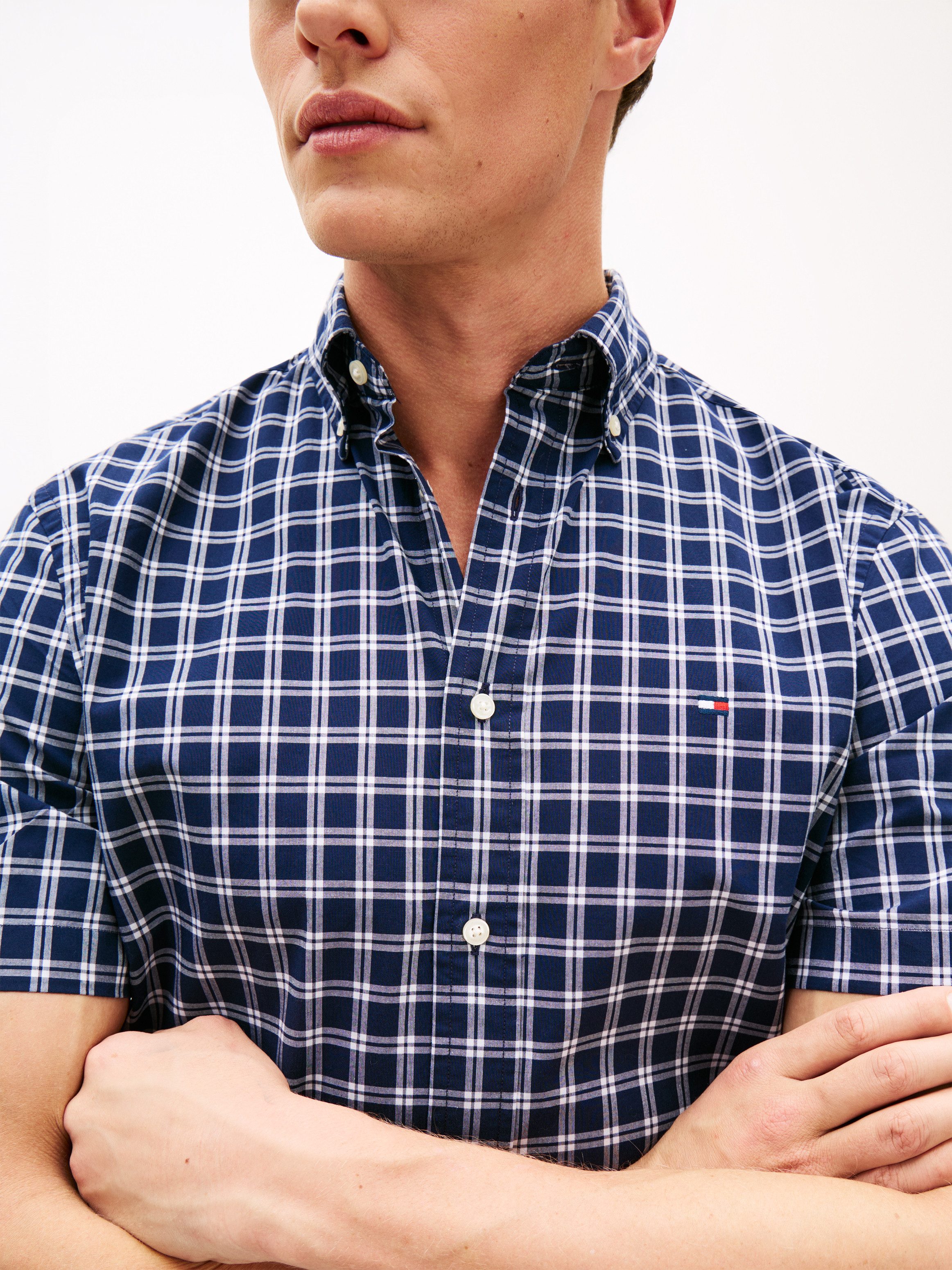 Tommy Hilfiger Kurzarmhemd FLEX POPLIN CHECK Regular Fit Button-Down-Kragen