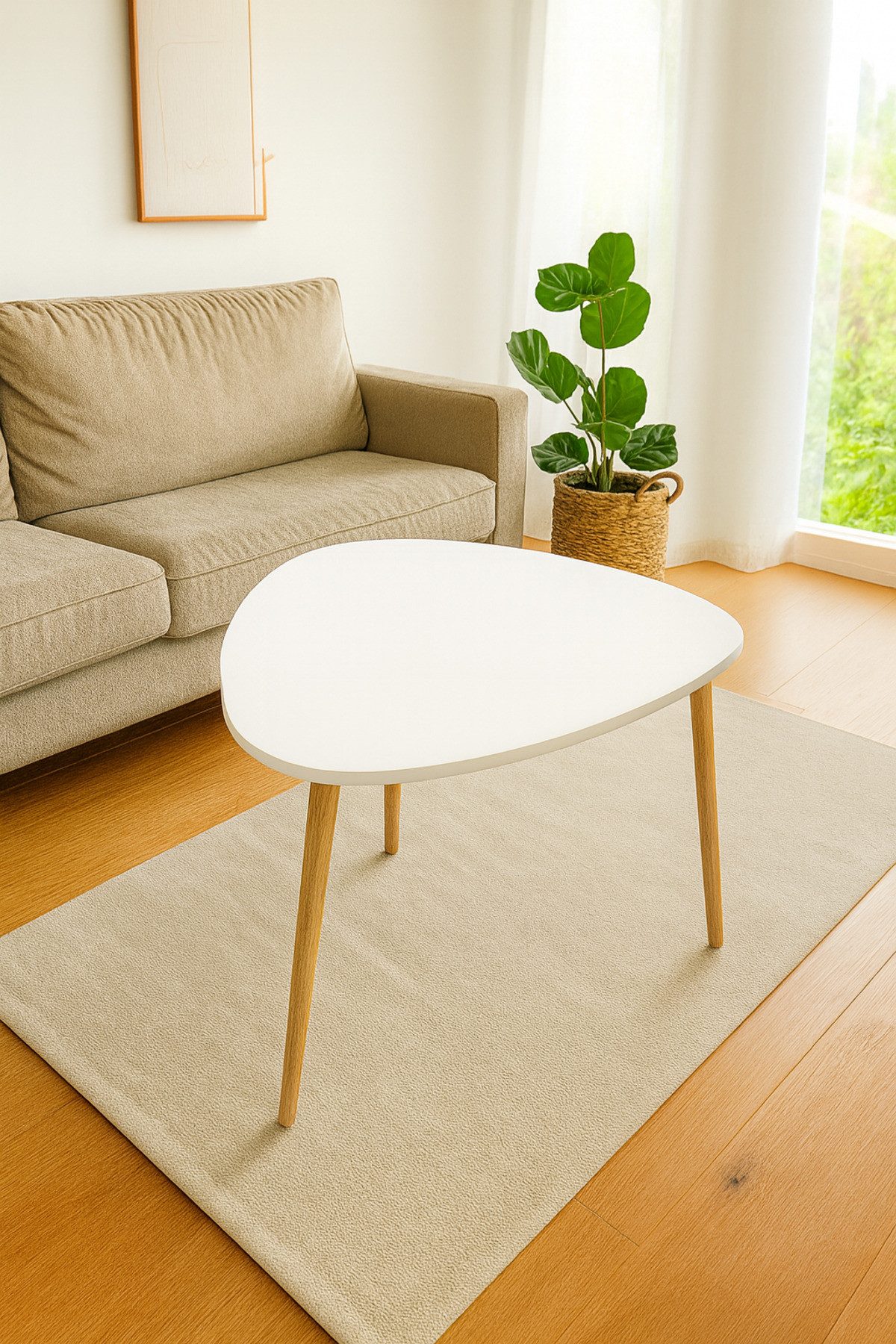 en.casa Couchtisch (1-St), Dreieckige Tischplatte, Holzbeine 91332198