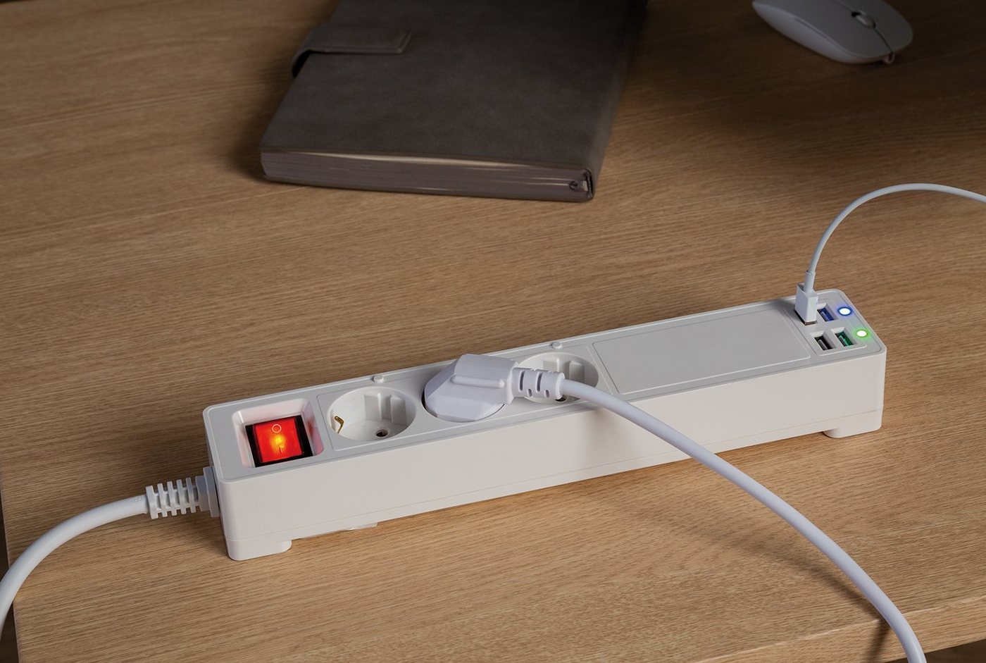 Thumbnail - Maxtrack Steckdosenleiste, Smarte 3-fach Schutzkontakt-Steckdosen-Leiste mit 4 USB-Ladeanschlüßen