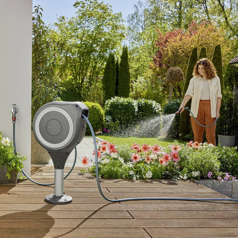 GARDENA Gartenschlauch Terrassen-Schlauchbox RollUp M, 20 m
