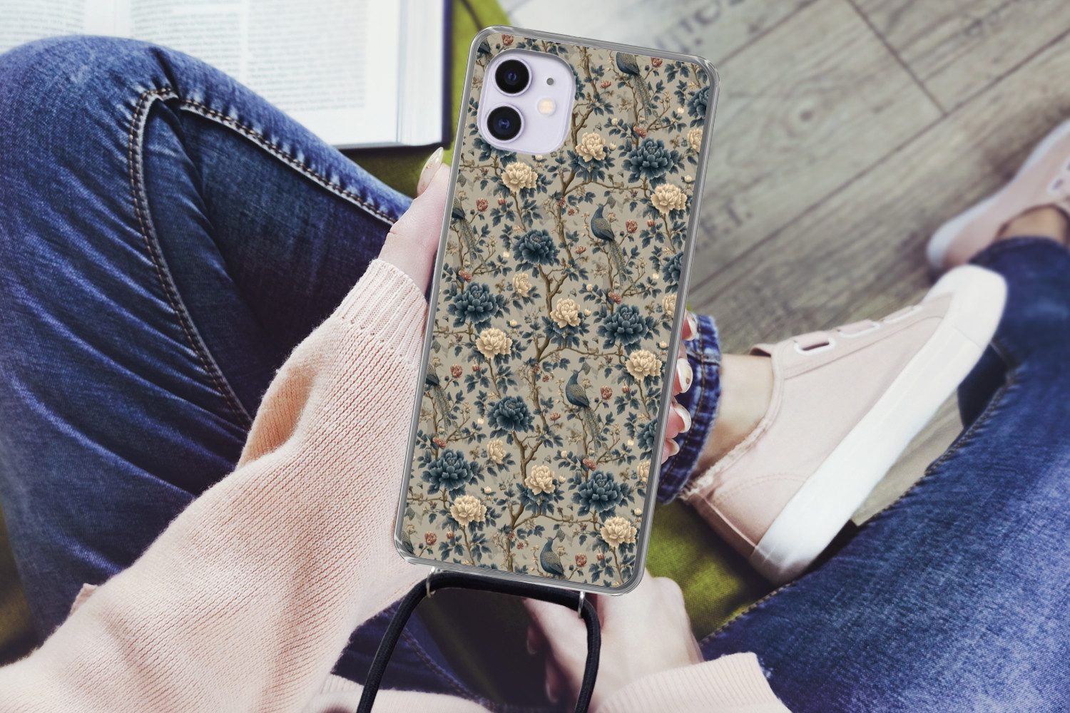 MuchoWow Handyhülle für Apple iPhone 12 Pfau - Blumen - Blau, Tragbare Handyhüllen mit Kette zum umhängen, Handykette Handyband