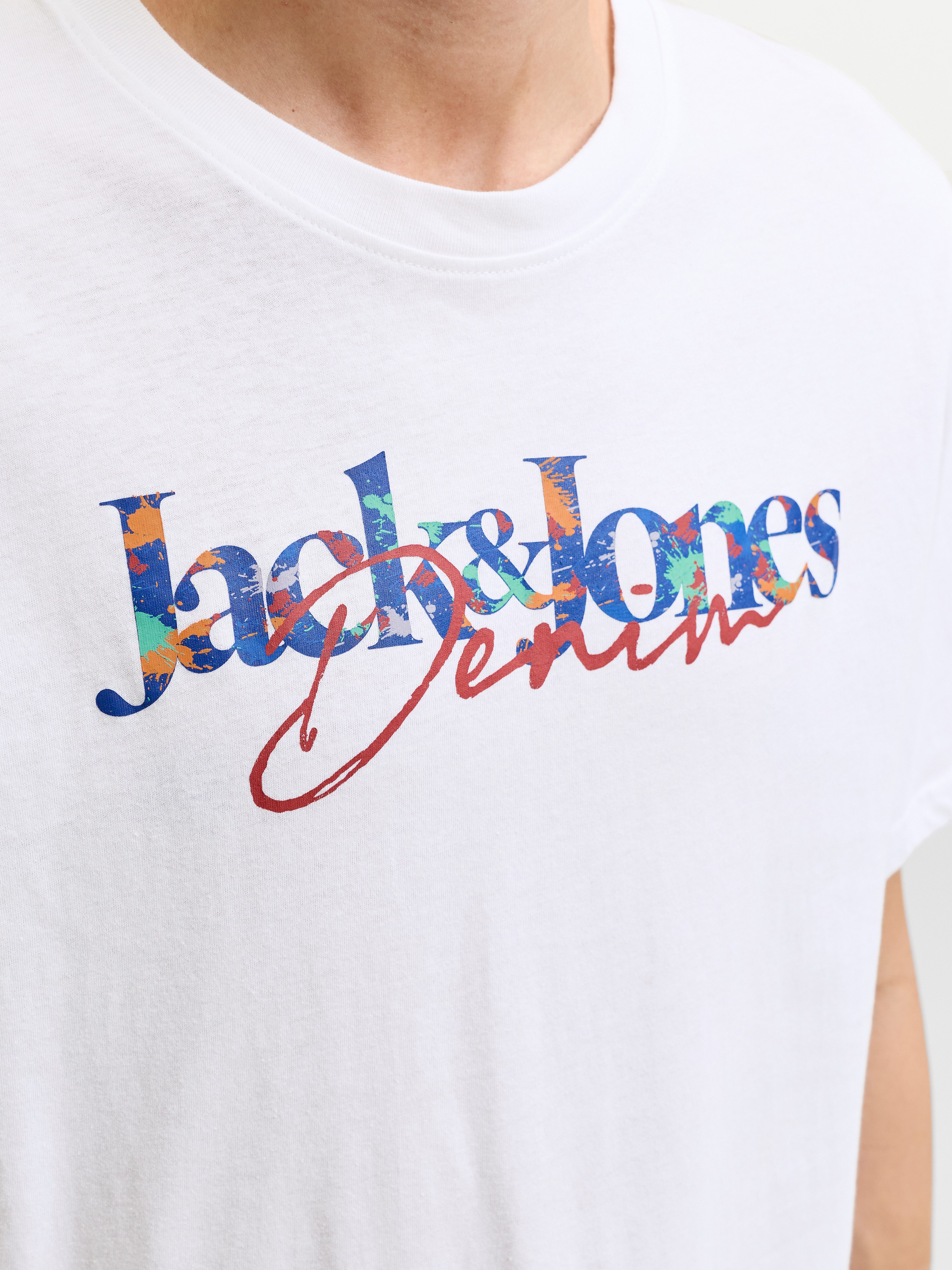 Jack & Jones Rundhalsshirt JJTOM TEE SS CREW NECK SN Baumwolle, regular fit