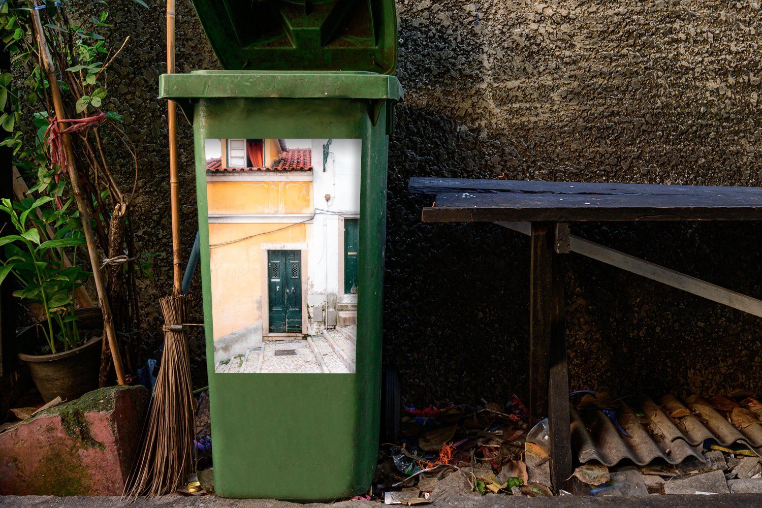- Sticker, Wandsticker Abfalbehälter Mülleimer-aufkleber, Holz MuchoWow St), (1 - Grün Mülltonne, - Tür Architektur Container,