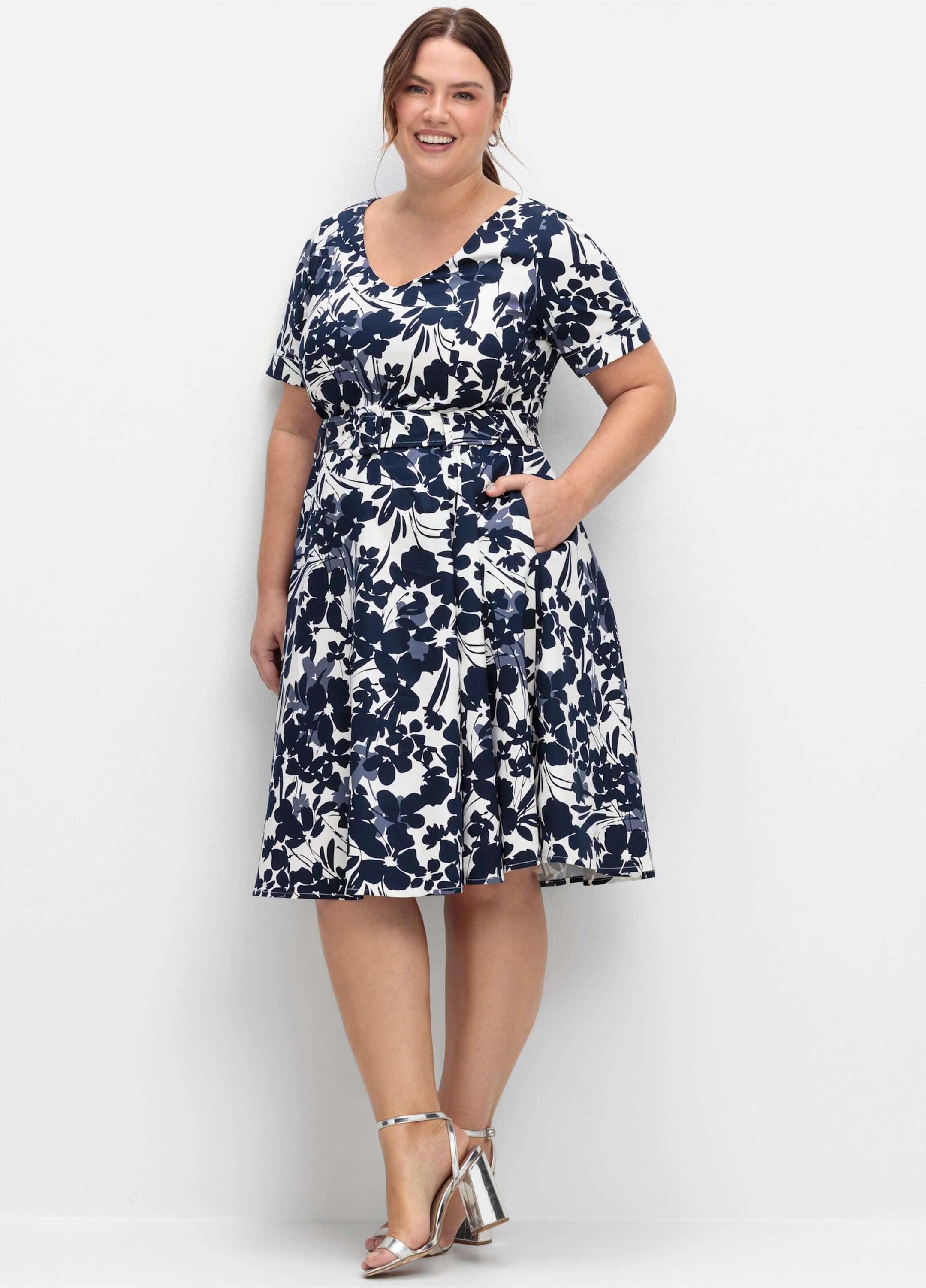 Sheego Etuikleid Abendkleid Kurzarm mit Blumenprint und Stoffgürtel günstig online kaufen