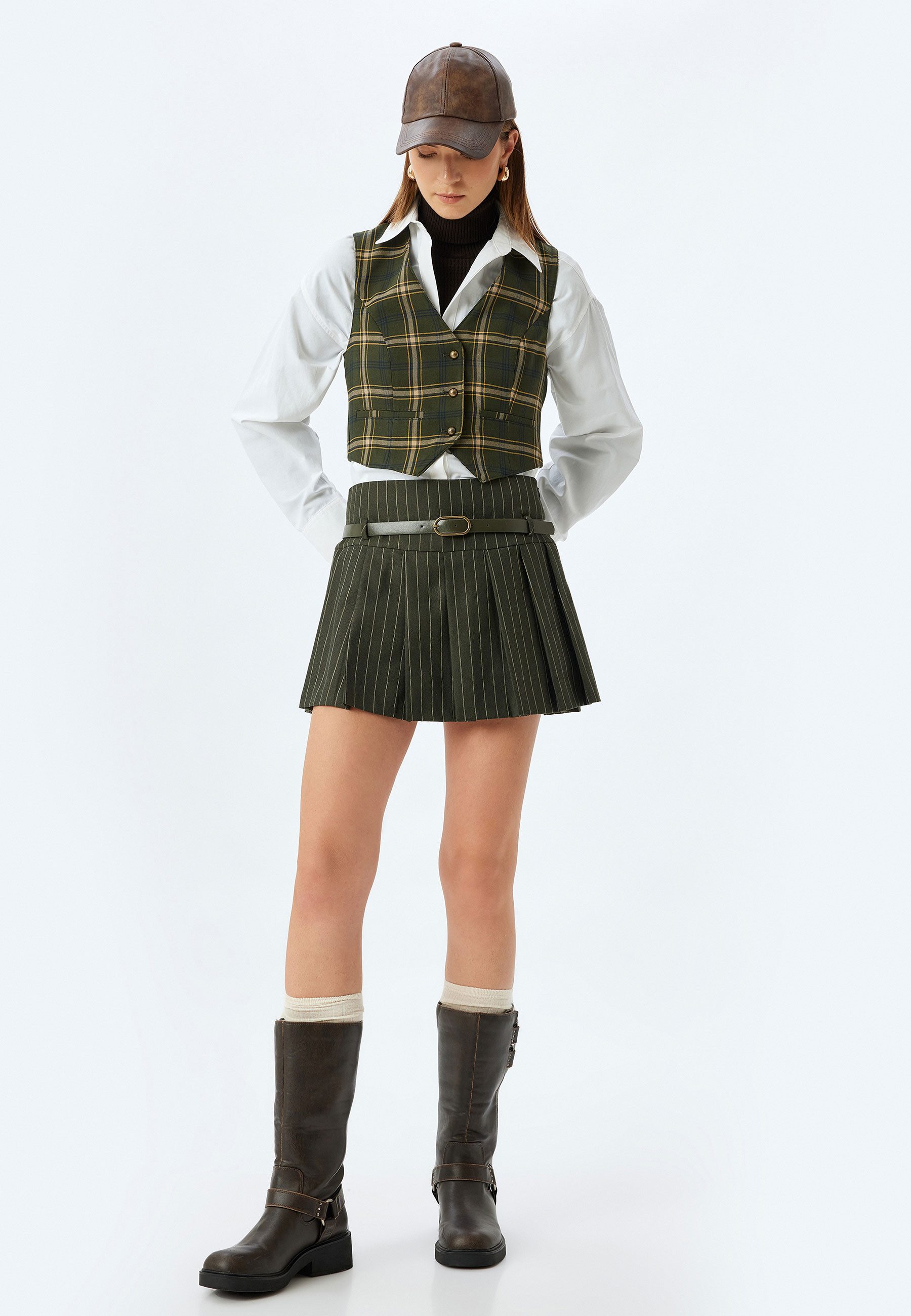 Koton Anzugweste V-Kragen Mit Knöpfen Anzugweste