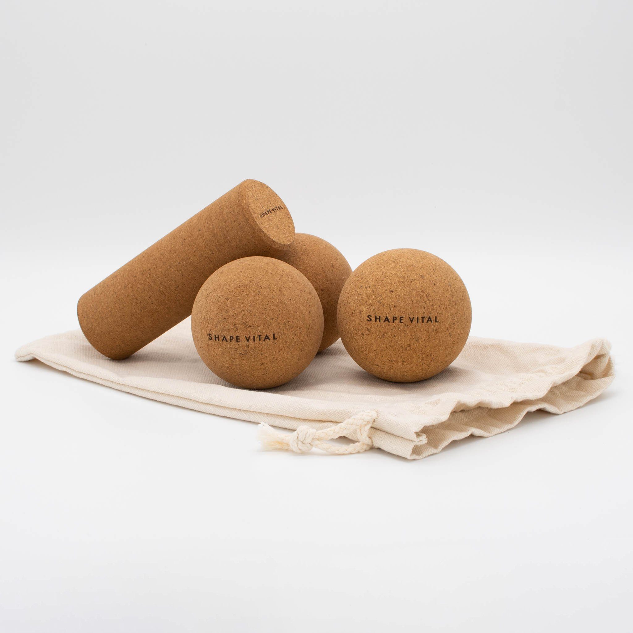 shapevital.de Massageball Massageset aus 100% natürliche Korkrinde für effektive Selbstmassage, Set 3-tlg., stärkt die Faszien, hochwertige Verarbeitung, inklusive Jute Beutel