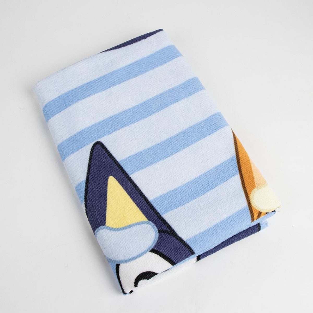 Cerda Strandtuch Bluey Strandtuch Handtuch für Kinder aus Polyester 140x70 cm