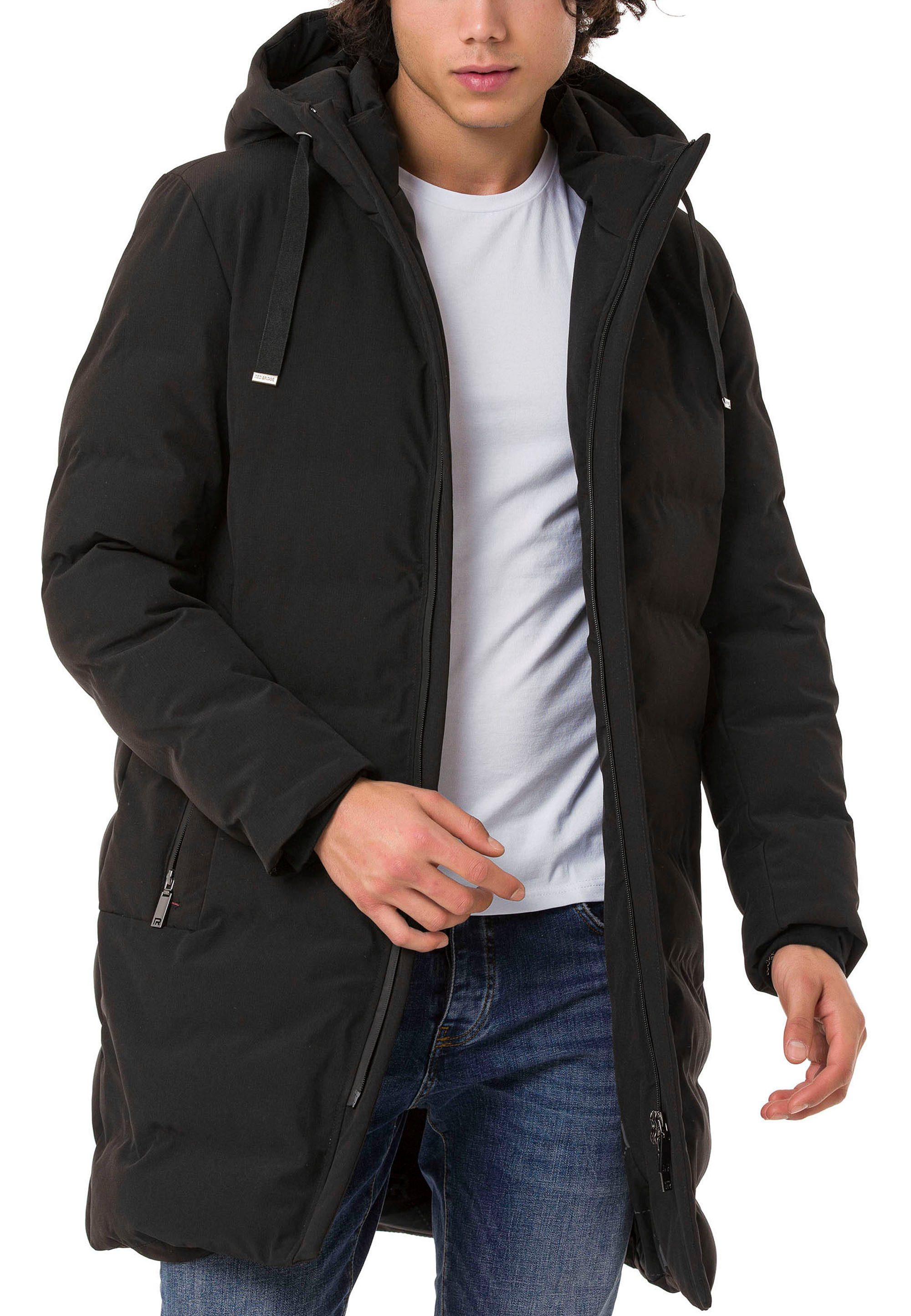 Winterjacke mit verstellbarer Kapuze und wärmendem Innenfutter