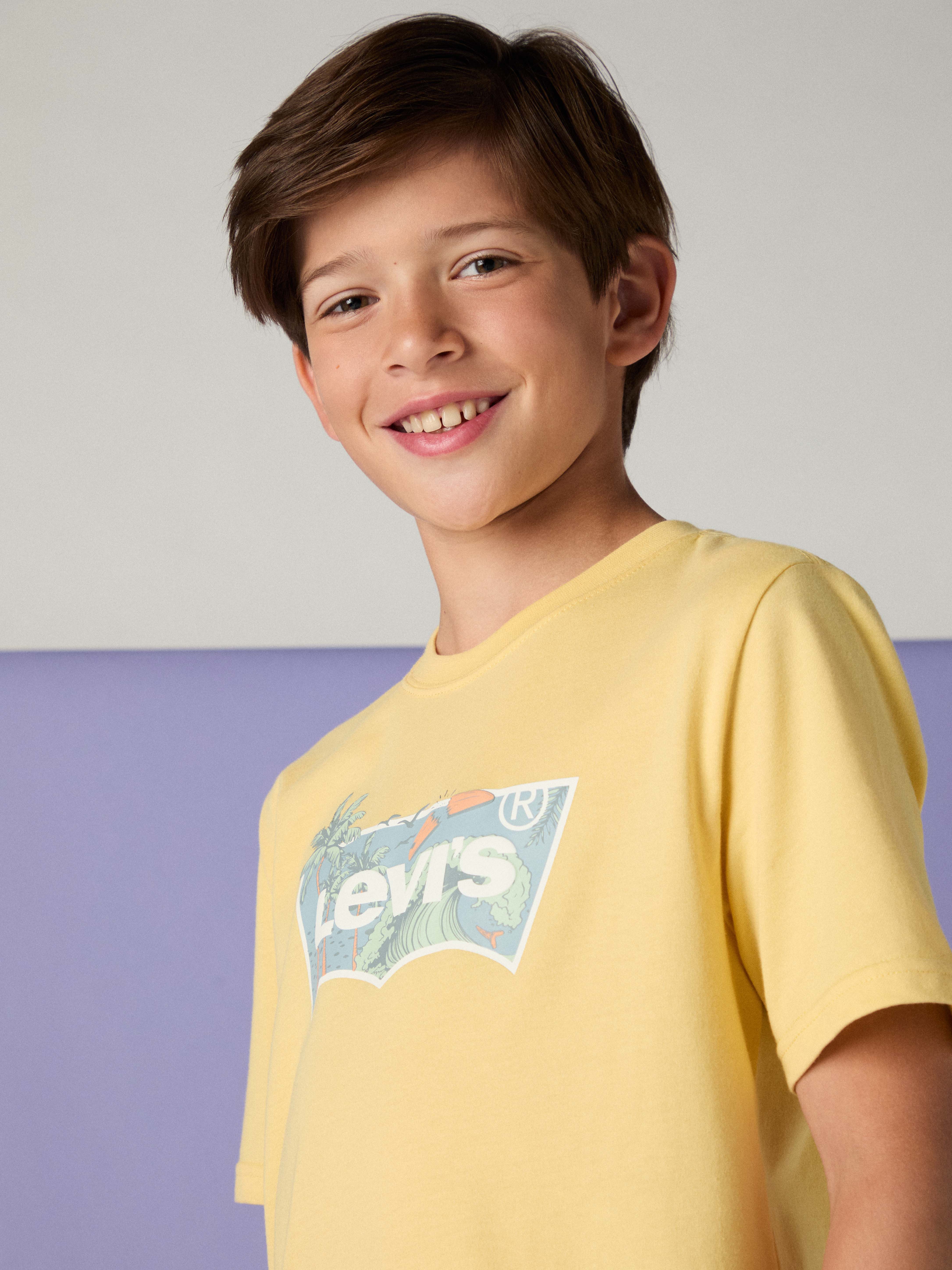 Levi's® Kids T-Shirt LVB HIGH TIDE BATWING TEE for Boys, mit Front-Print
