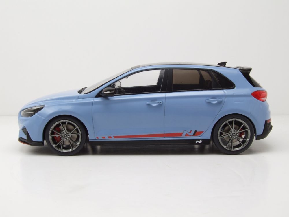 MCG Modellauto Hyundai i30 N 2021 hellblau rot, Maßstab 1:18