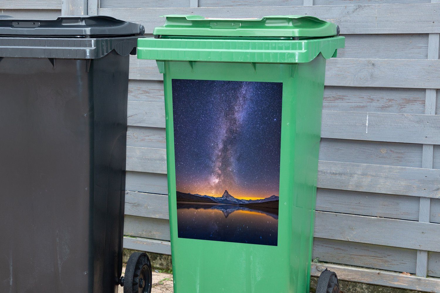 MuchoWow Wandsticker Die (1 Sonnenuntergang bei Sticker, St), Milchstraße Mülleimer-aufkleber, schönen Mülltonne, einem Abfalbehälter Container