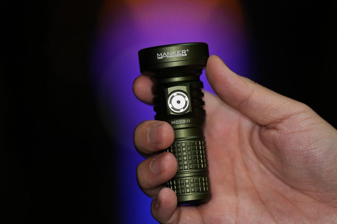 Manker Handleuchte MC13 II SFT40 1800 Lumen mit 18350 Akku und erweiterbar für 18650 - (1-St)