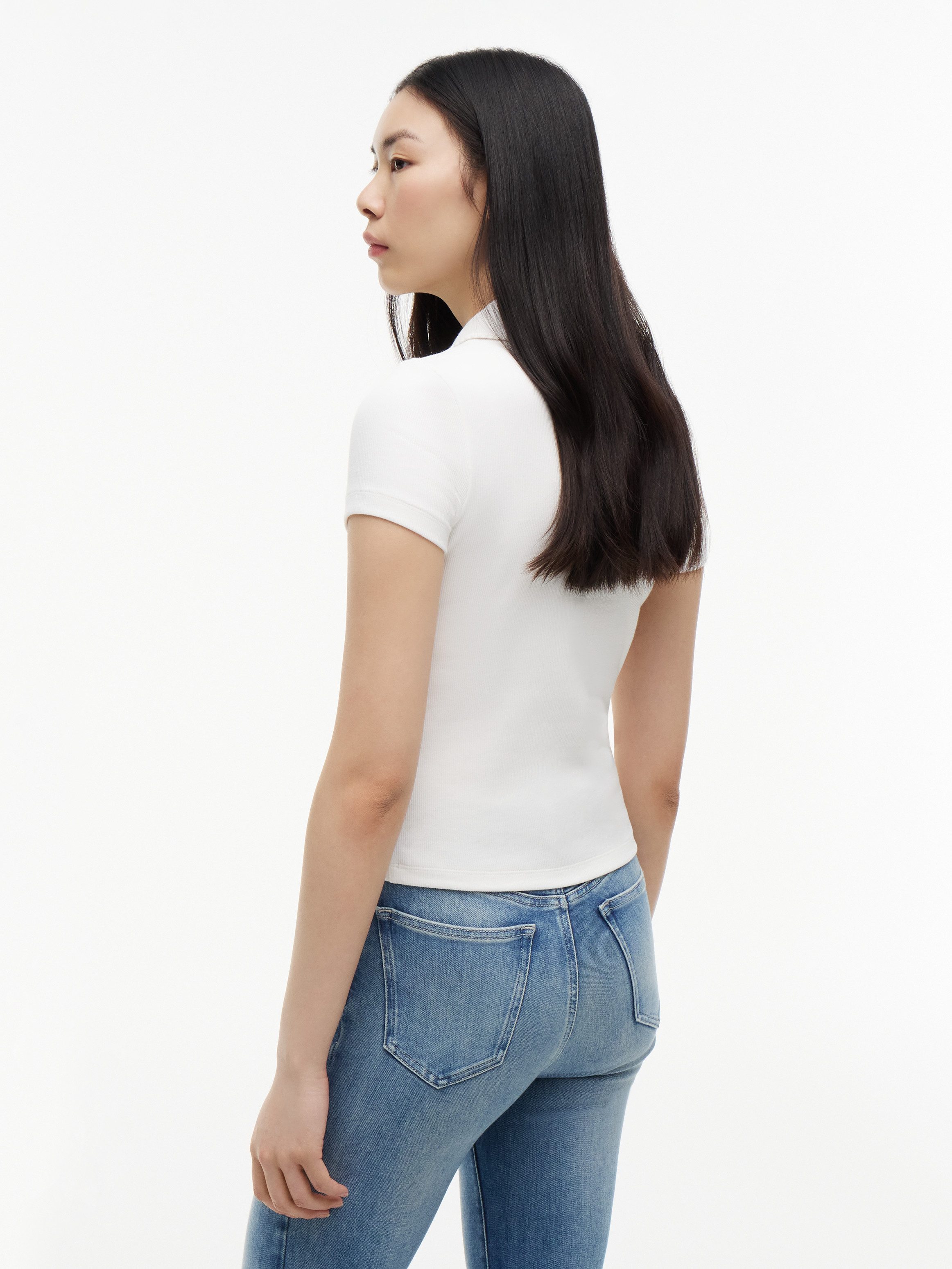 Tommy Jeans Poloshirt TJW SLIM RIB SCRIPT POLO Baumwollmischung, slim fit, figurbetont, in gerippter Struktur