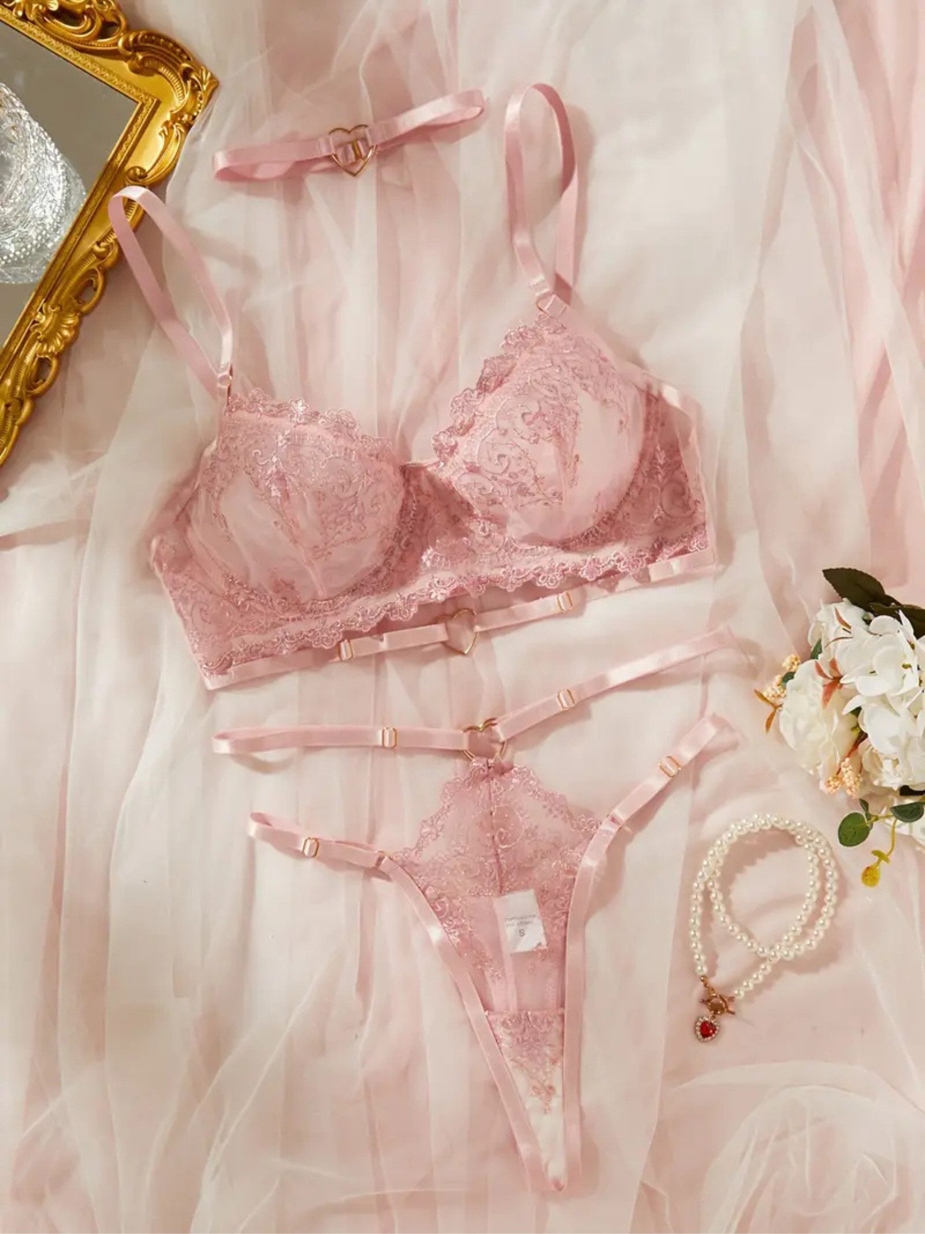 Set: Bügel-BH Sexy Dessous Set aus Spitze, bestickter BH und Tanga, Damenunterwäsche