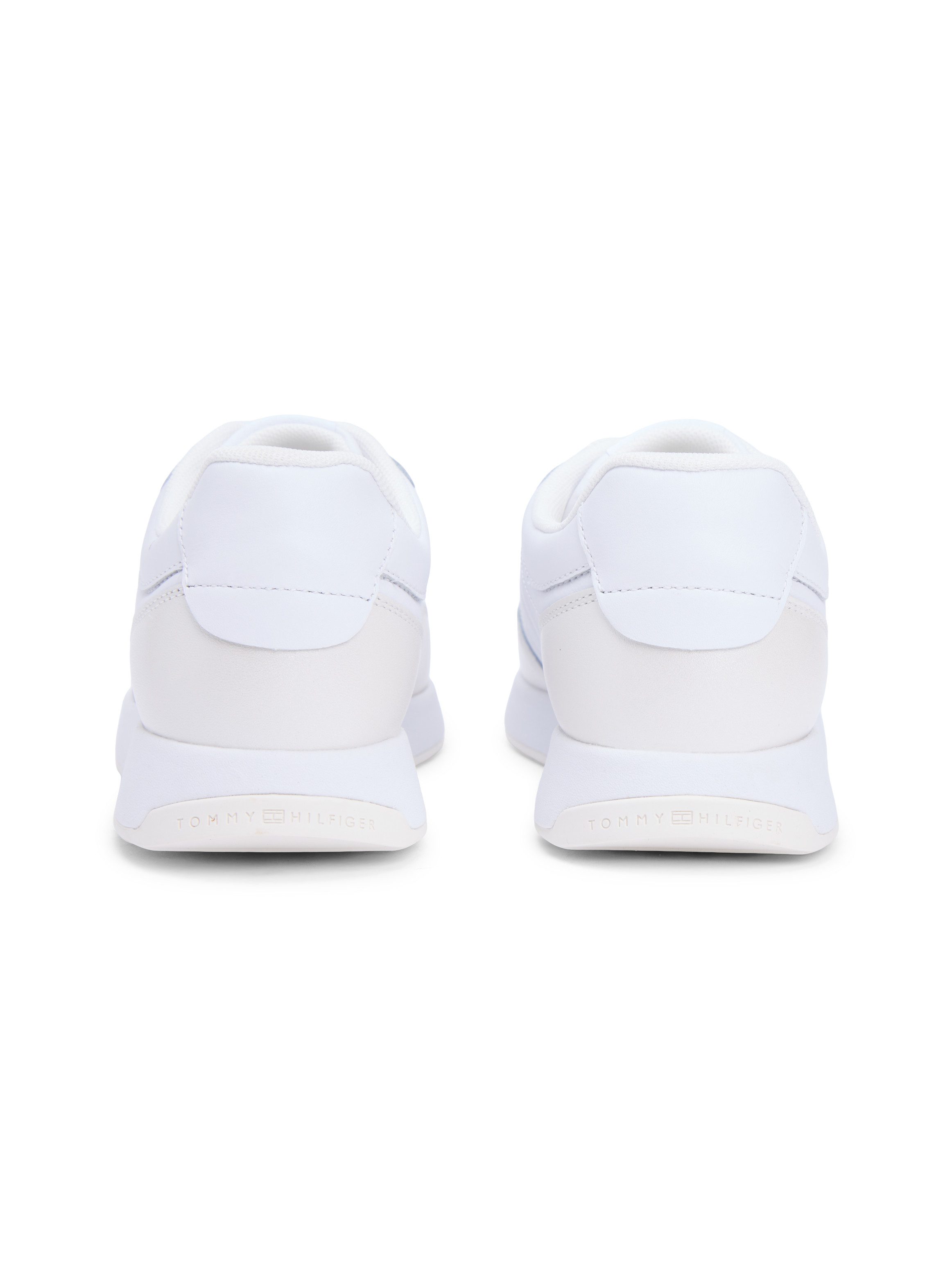 Tommy Hilfiger TH CHIC EVA RUNNER Plateausneaker Freizeitschuh, Halbschuh, Schnürschuh in leicht glänzender Optik
