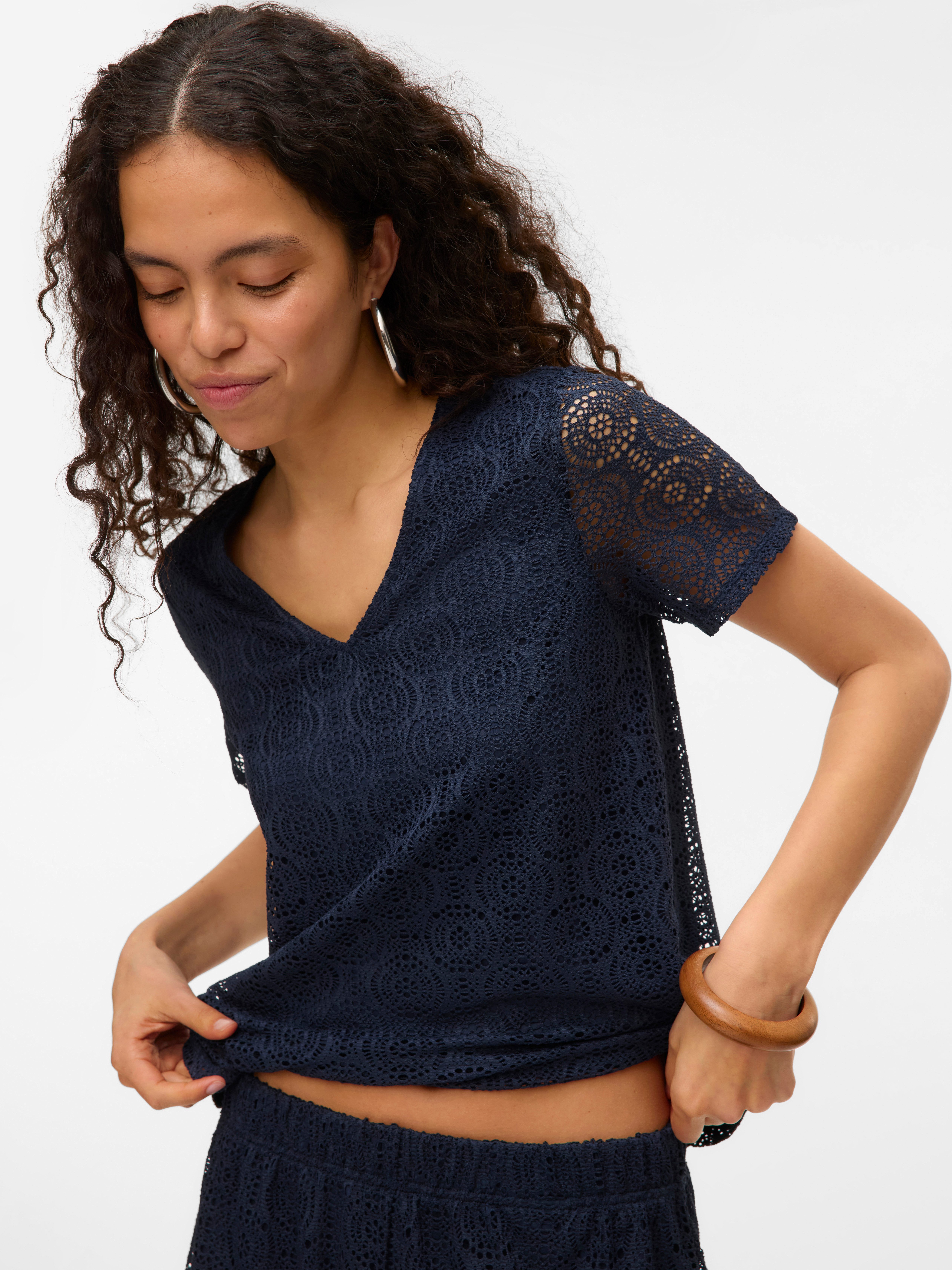 Vero Moda V-Shirt VMMAYA SS V NECK TOP JRS Materialmix, regular fit, Spitze günstig online kaufen