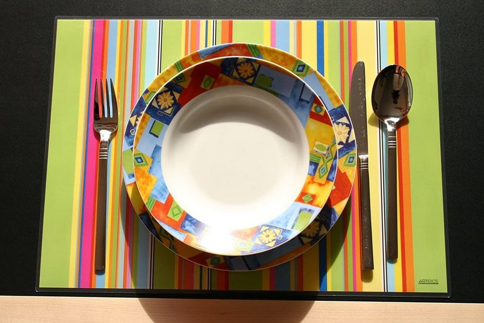 Platzset, Artipics Tischsets Platzsets Abwaschbar Stripes Sortiert 4  Verschiedene Farbstellungen je 1 Tischset in jeder Farbe Platzdeckchen  Kunststoff 42x30 cm, bunt und fröhlich für alle Tage, Artipics Tischkunst,  (1-St)