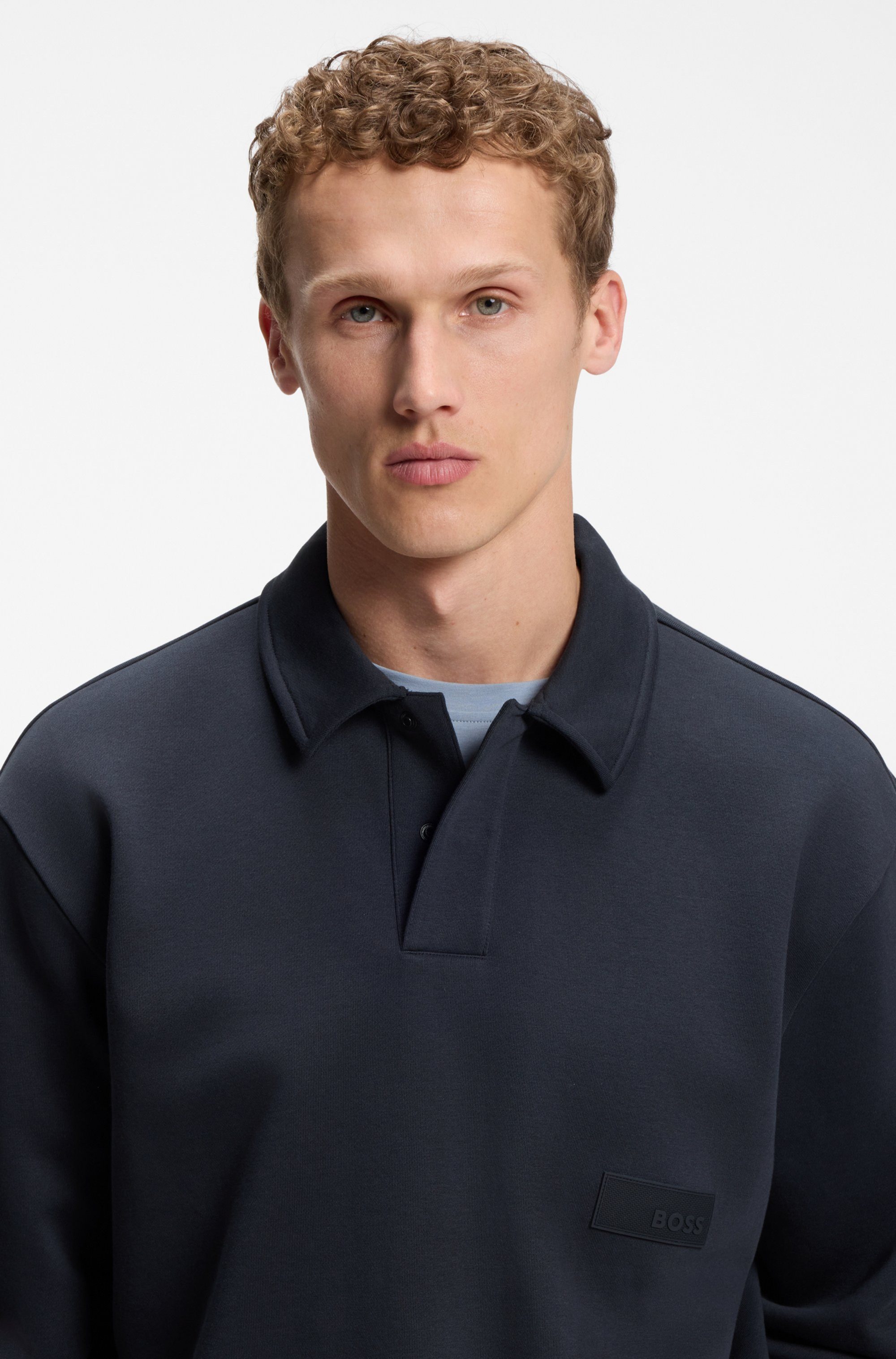 BOSS GREEN Sweatshirt Polokragen und verdeckte Knopfleiste, Relaxed Fit – Bild 3 von 5
