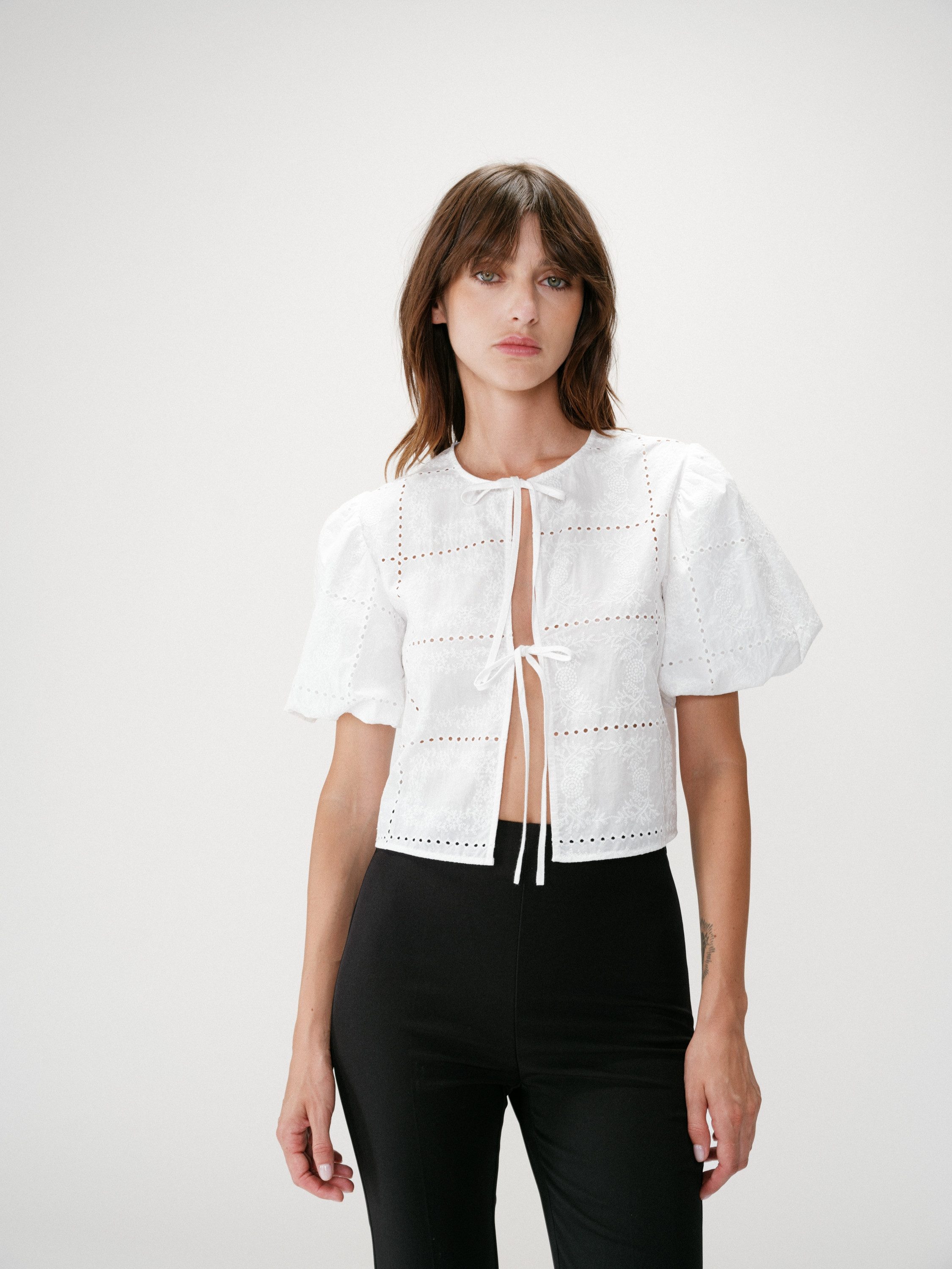 Grace & Mila Spitzenbluse WYLETTE - Bluse Damen - bestickte Bluse - Sommerbluse -