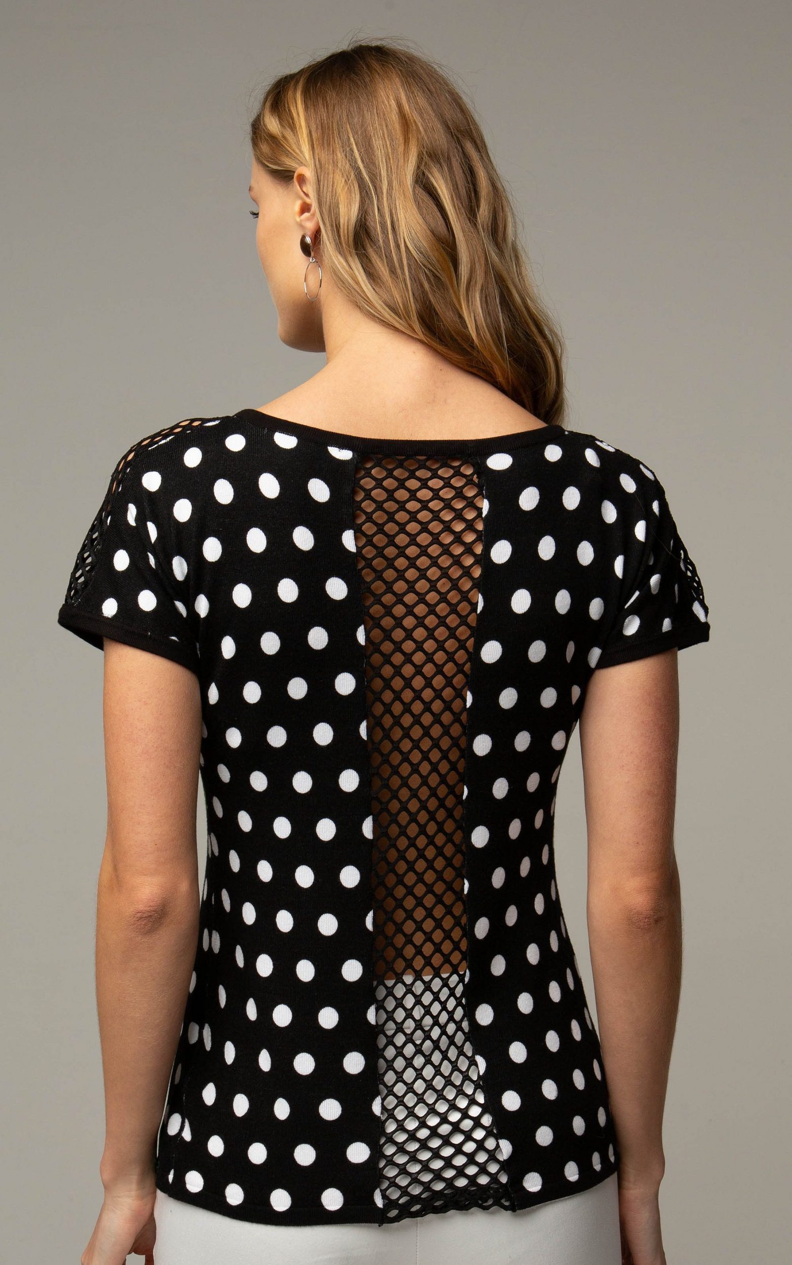 Passioni Netzshirt in schwarz mit weißen Punkten un tropischen Blättern