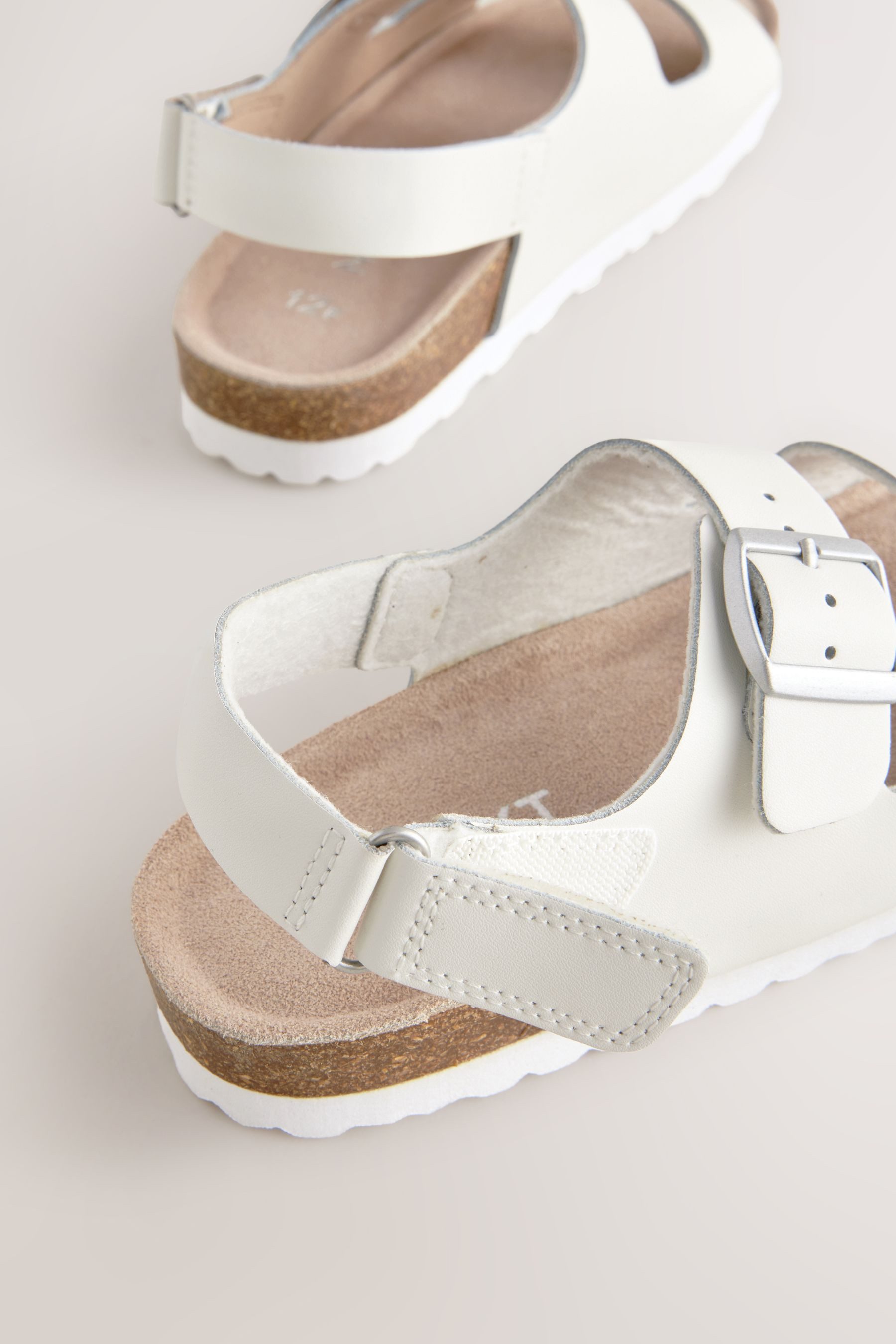 Next Sandalen mit Korksohle und Klettverschluss Sandale – Bild 4 von 5