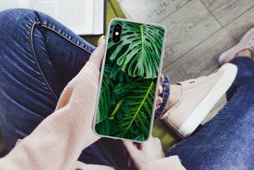 MuchoWow Handyhülle Dunkelgrüne botanische Blätter in einem Garten, Handyhülle Apple iPhone Xs, Smartphone-Bumper, Print, Handy