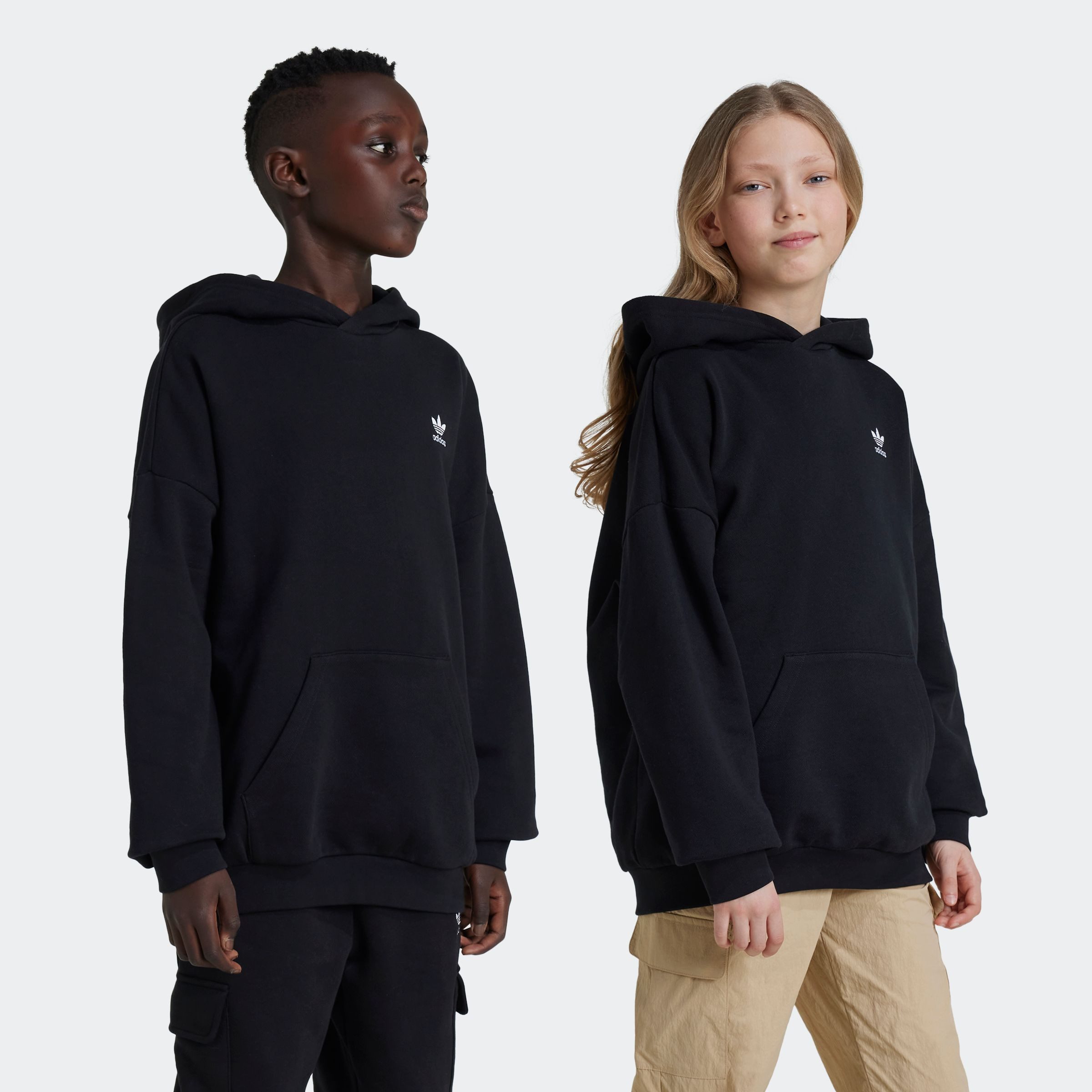 Kapuzensweatshirt HOODIE