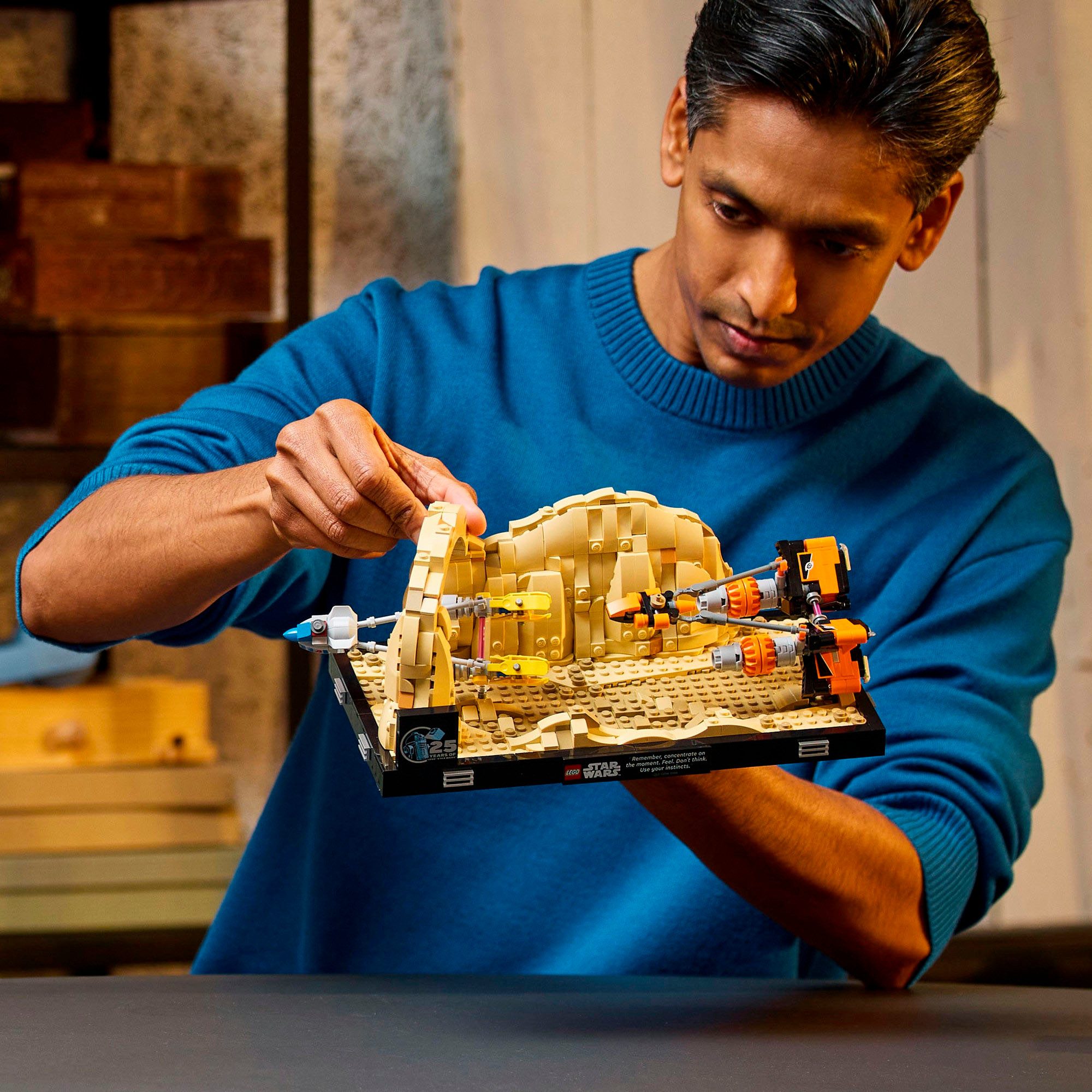 LEGO® Podrennen in Mos Espa – Diorama (75380), LEGO Star Wars ™ Konstruktio günstig online kaufen