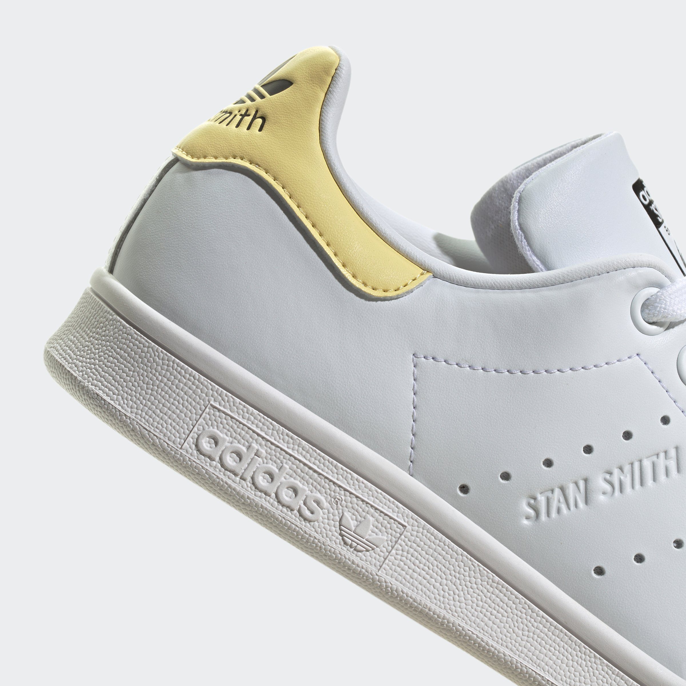 adidas Originals Black Sneaker Almost / Cloud White Core Yellow STAN SMITH 