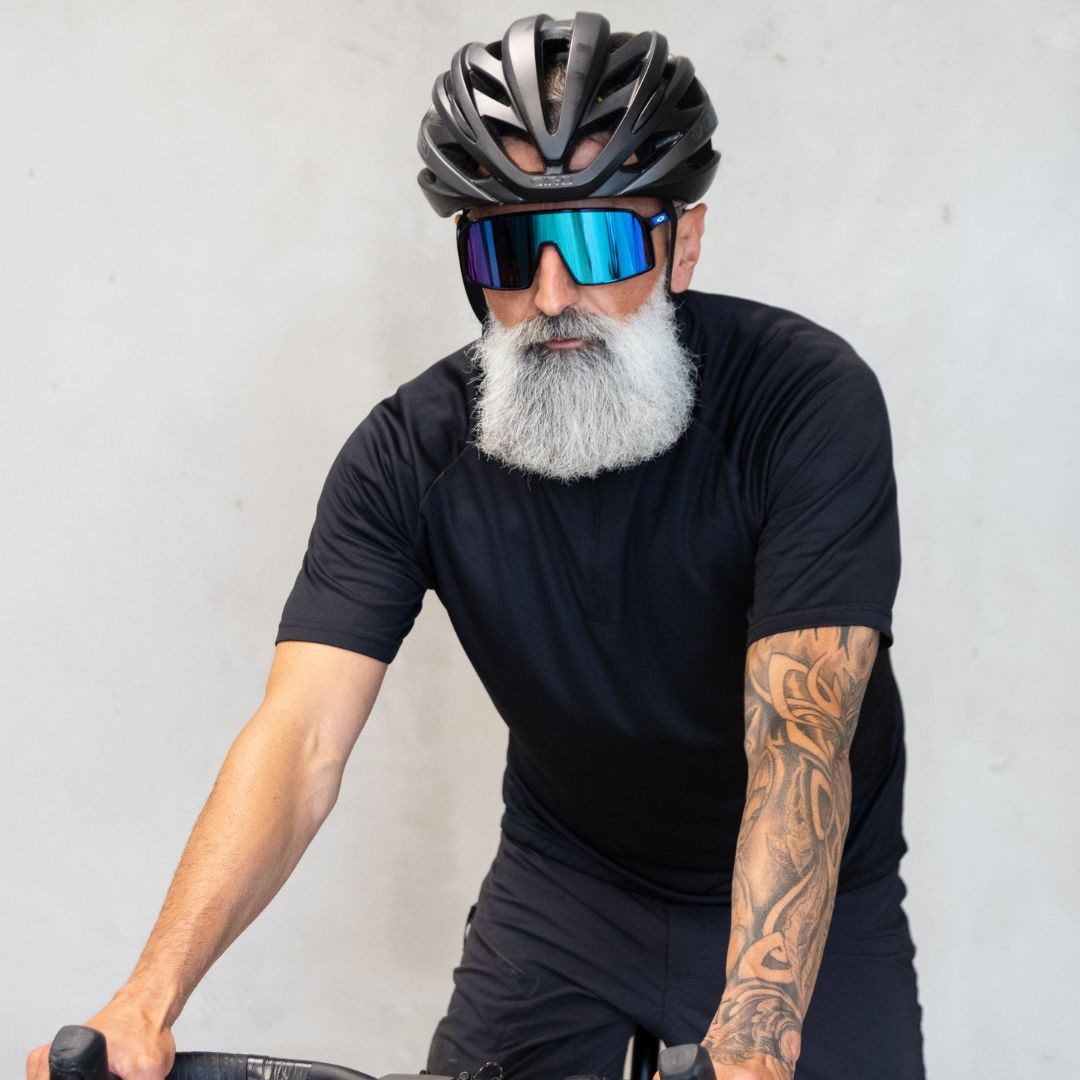 Alpensattel Radtrikot Halfzip Sportlicher Schnitt – volle Bewegungsfreiheit (Einteiler, Hochfunktionales Radtrikot für Damen & Herren) Rückentasche mit Reißverschluss