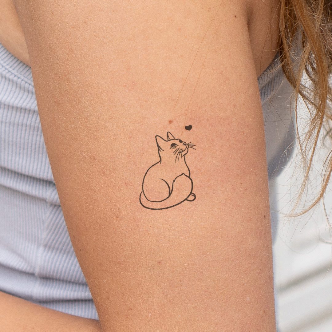 Inkster Schmuck-Tattoo Süße Katze mit Herz Tattoo, wasserfestes temporäres Tattoo, 2 Wochen Halt