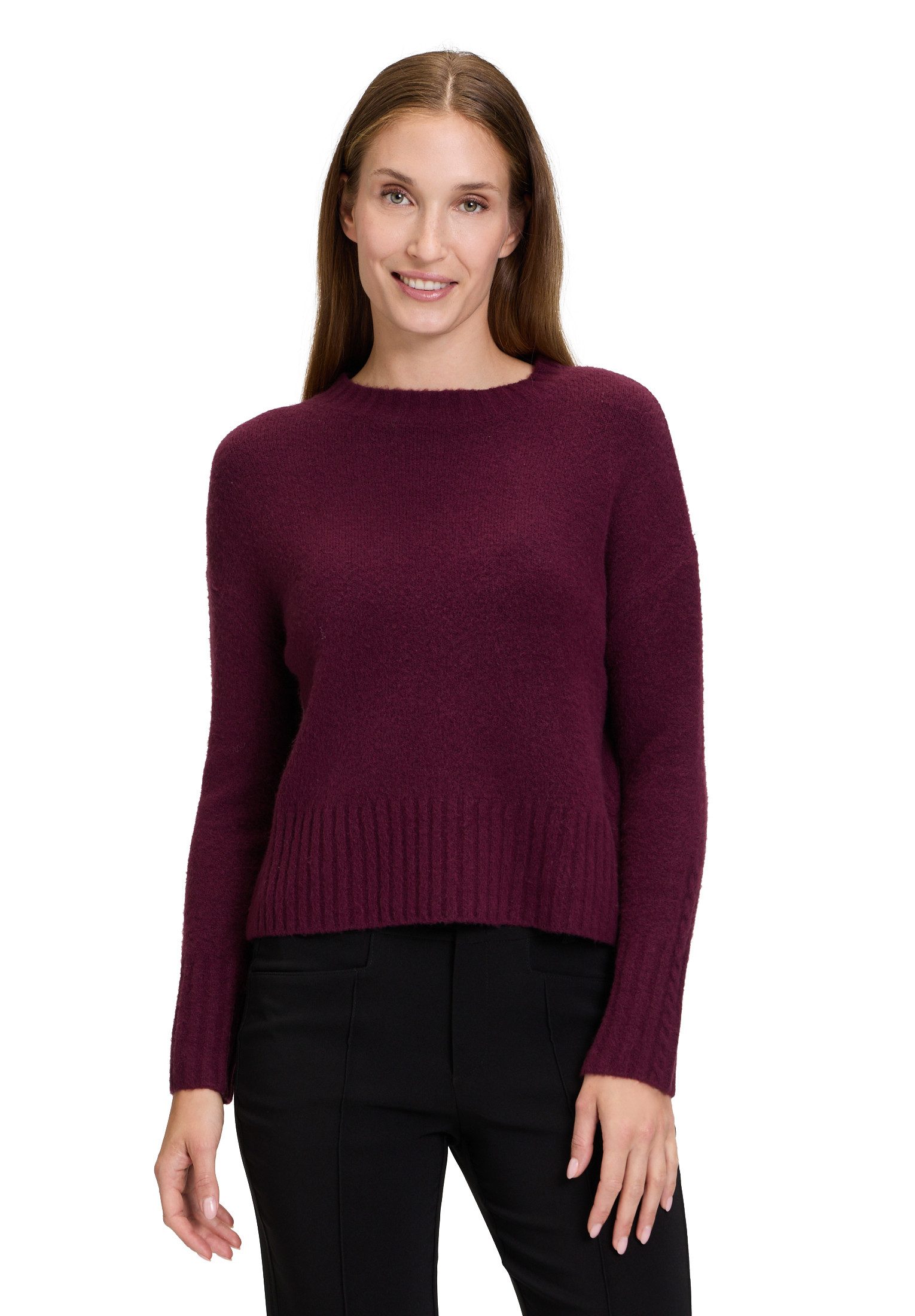 Strickpullover Cartoon Strickpullover mit Rundhalsausschnitt