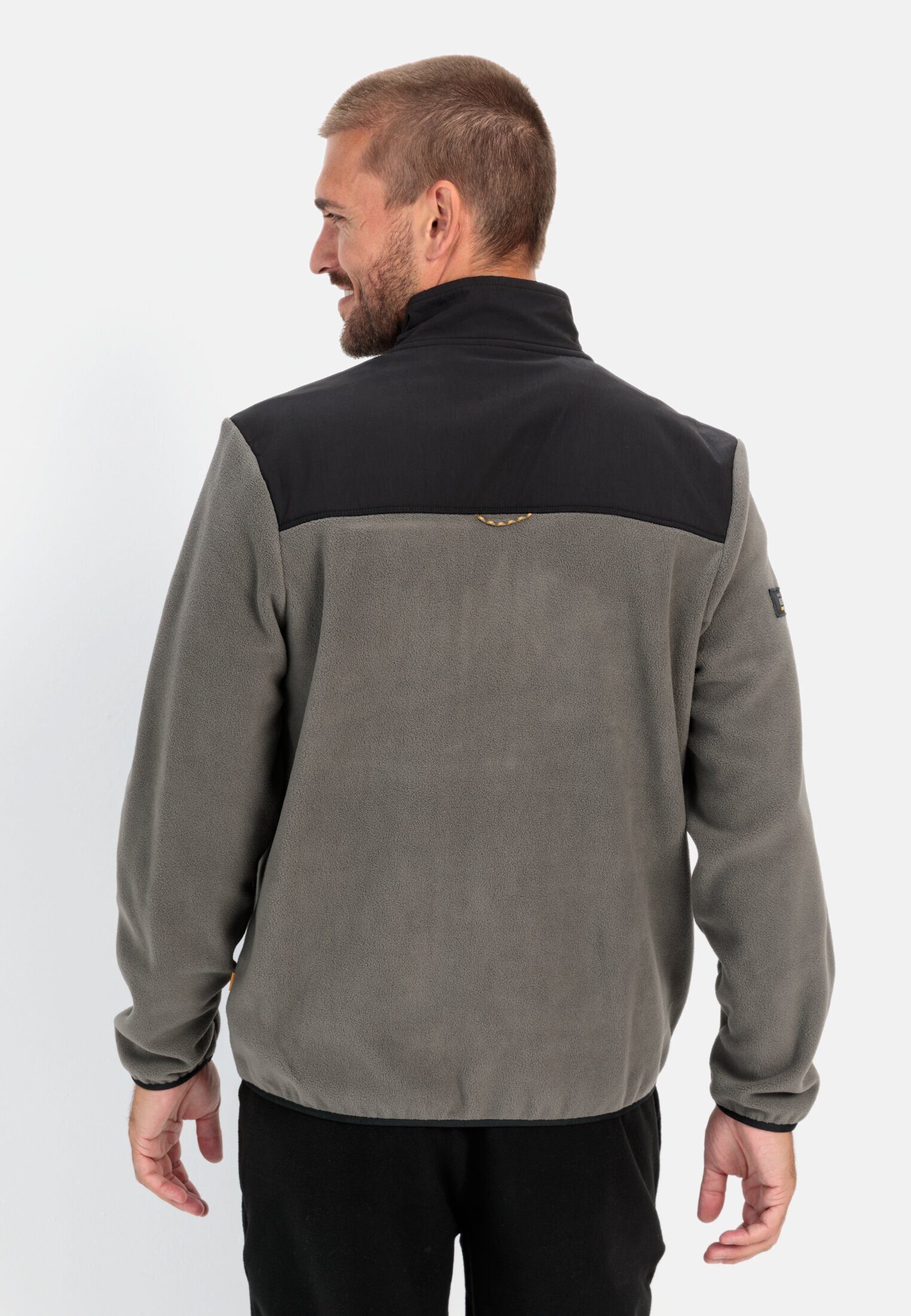 camel active Fleecejacke aus recyceltem Material Badge