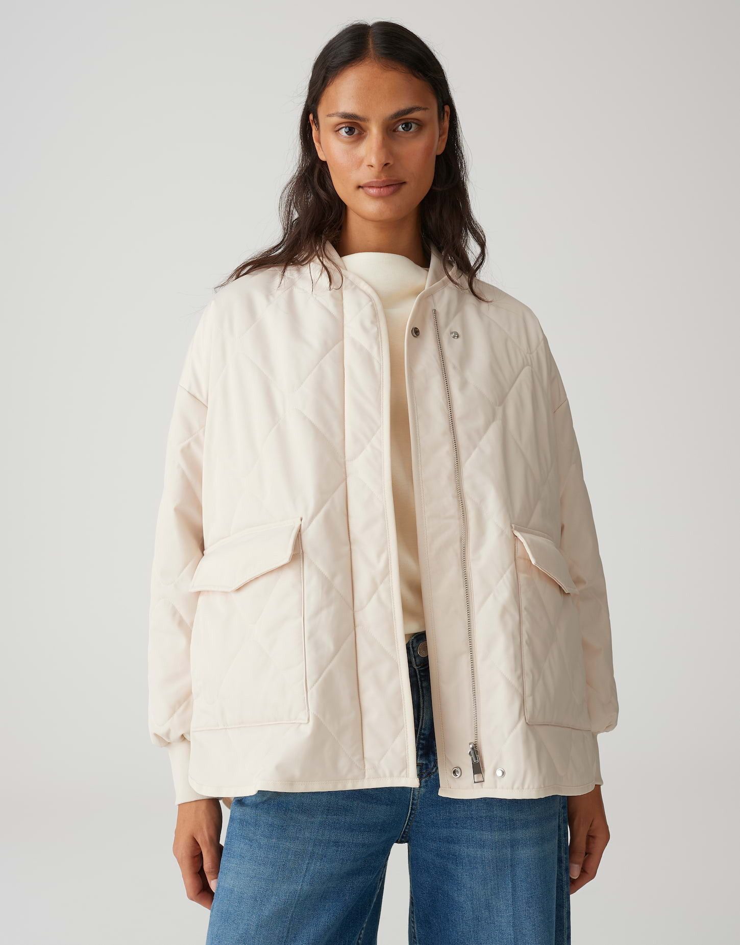 OPUS Winterjacke HELLSY mit Steppung Weite Passform, leicht ausgestellter Schnitt, überschnittene Schulter