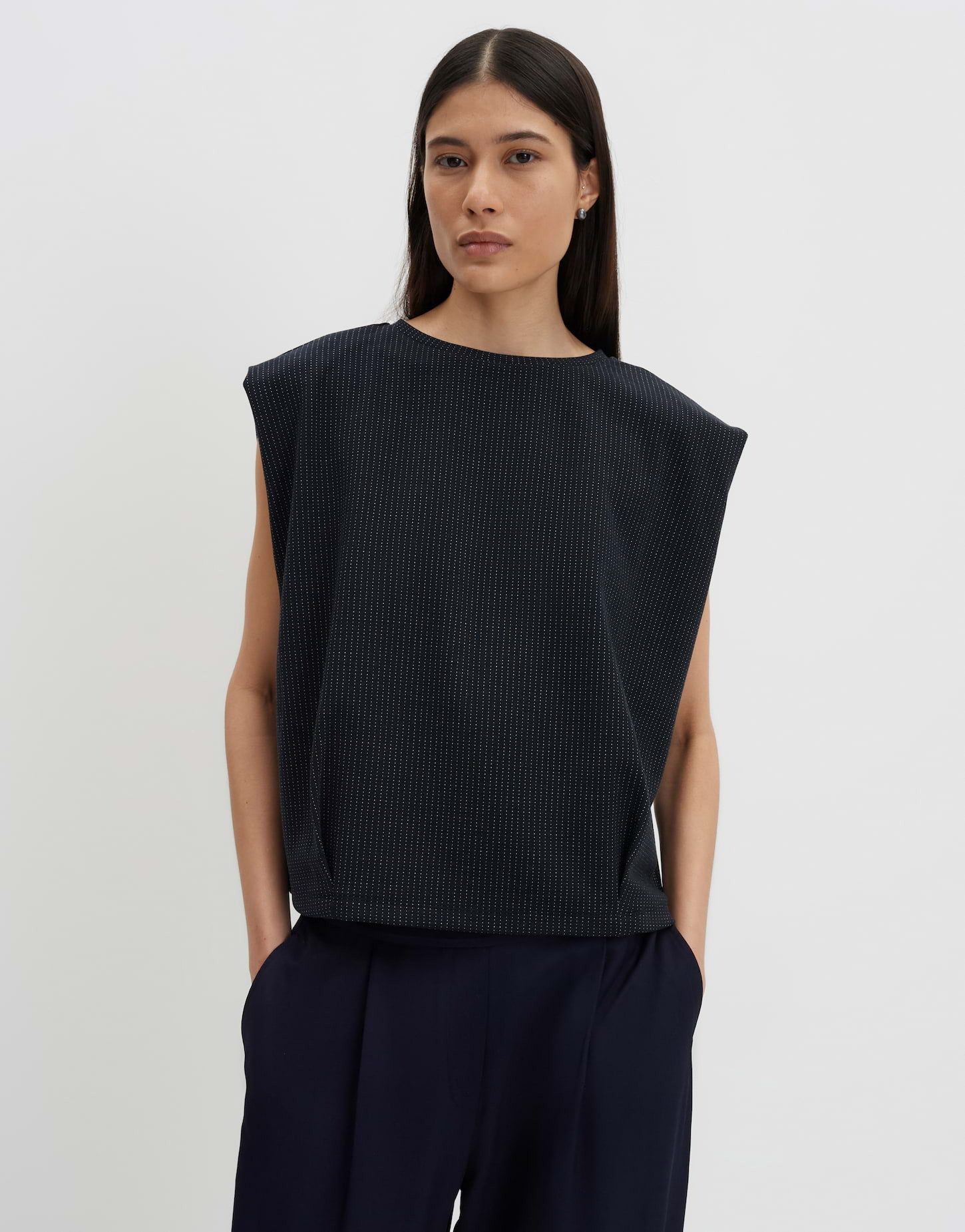 someday Sweatshirt Ulissy aus Sweatware mit Nadelstreifen Fixierte Falten für moderne Struktur