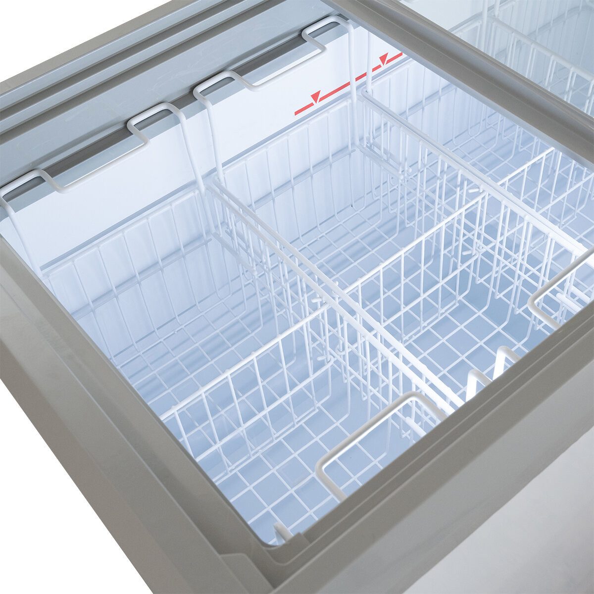 GastroHero Gefriertruhe Eiscreme Eistruhe 217 Liter LED Rollen Verkaufstruhe Gastronomie Kiosk ECTE217, 97.8 cm breit, 217 l, Schiebeglasdeckel, mit 4 Körben, abschließbar, Klimaklasse 7