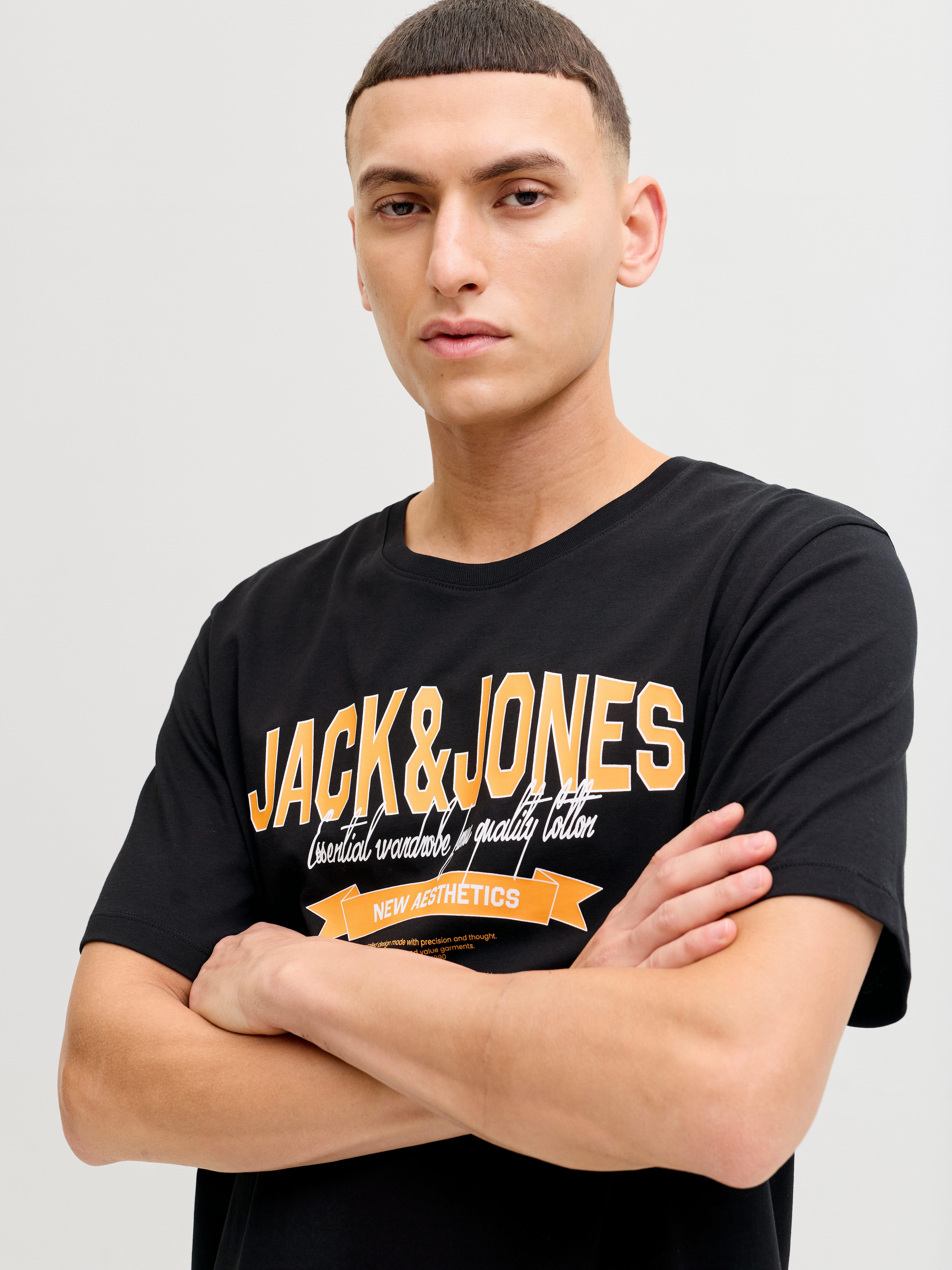 Jack & Jones Rundhalsshirt JJELOGO TEE SS O-NECK 2 COL SS26 SN mit Grafikpr günstig online kaufen